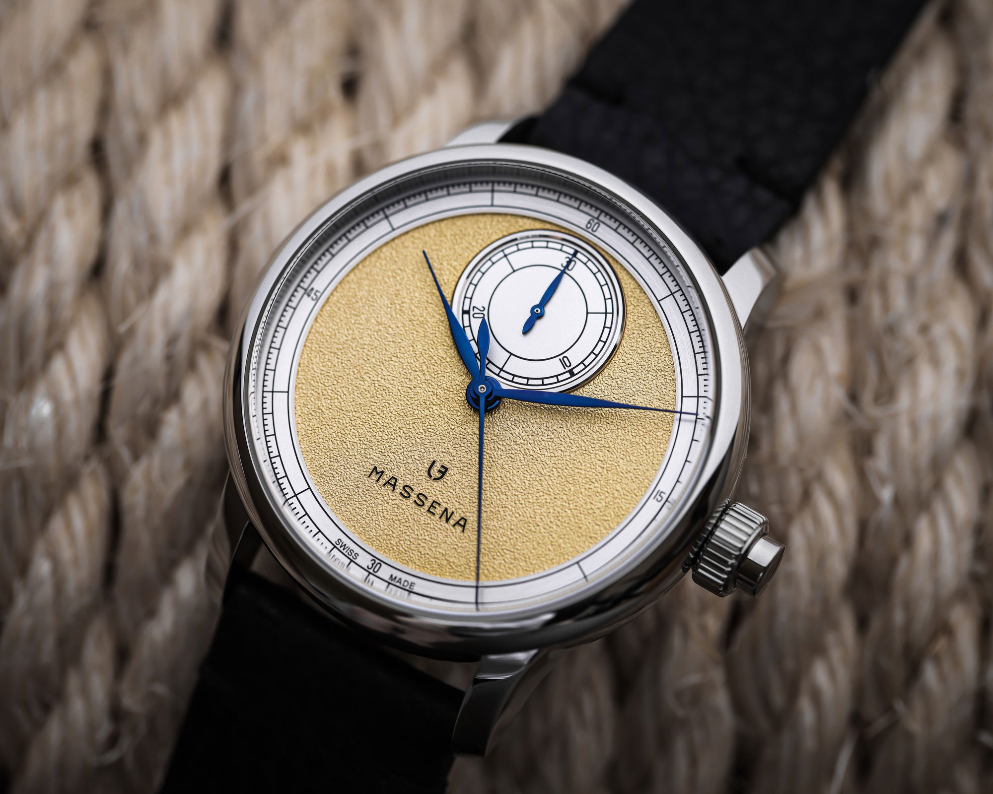 Louis Erard Excellence Le Chronographe Monopoussoir Louis Erard x Massena LAB Gold - View 3