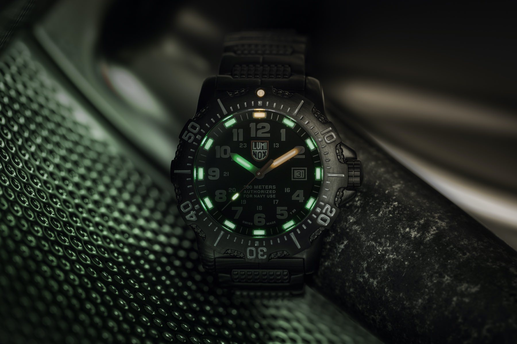 Luminox Authorized for Navy Use (A.N.U.) 4220 Series - View 3