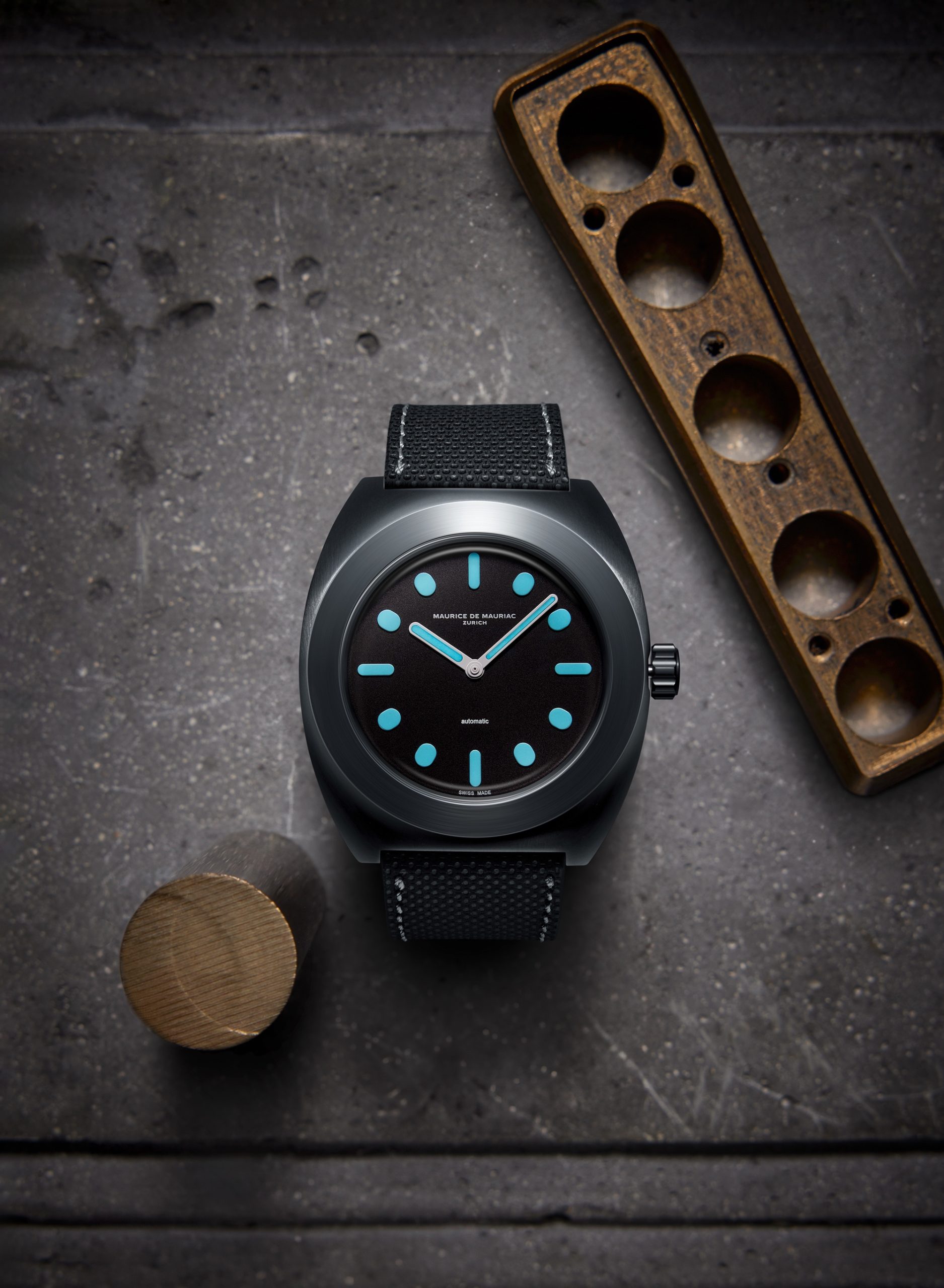 Maurice de Mauriac Pillow Watch DLC - View 2