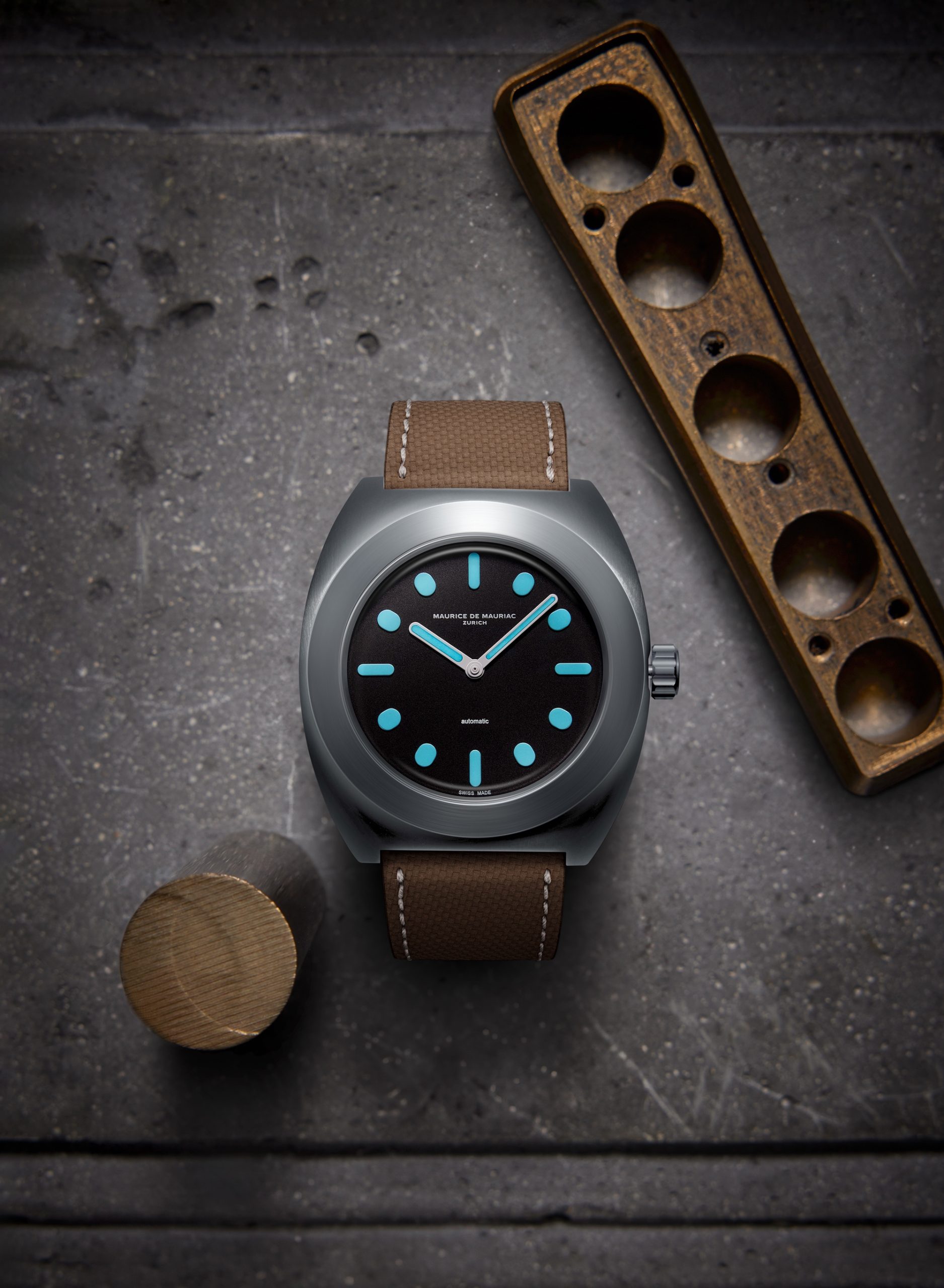 Maurice de Mauriac Pillow Watch Titanium - View 2