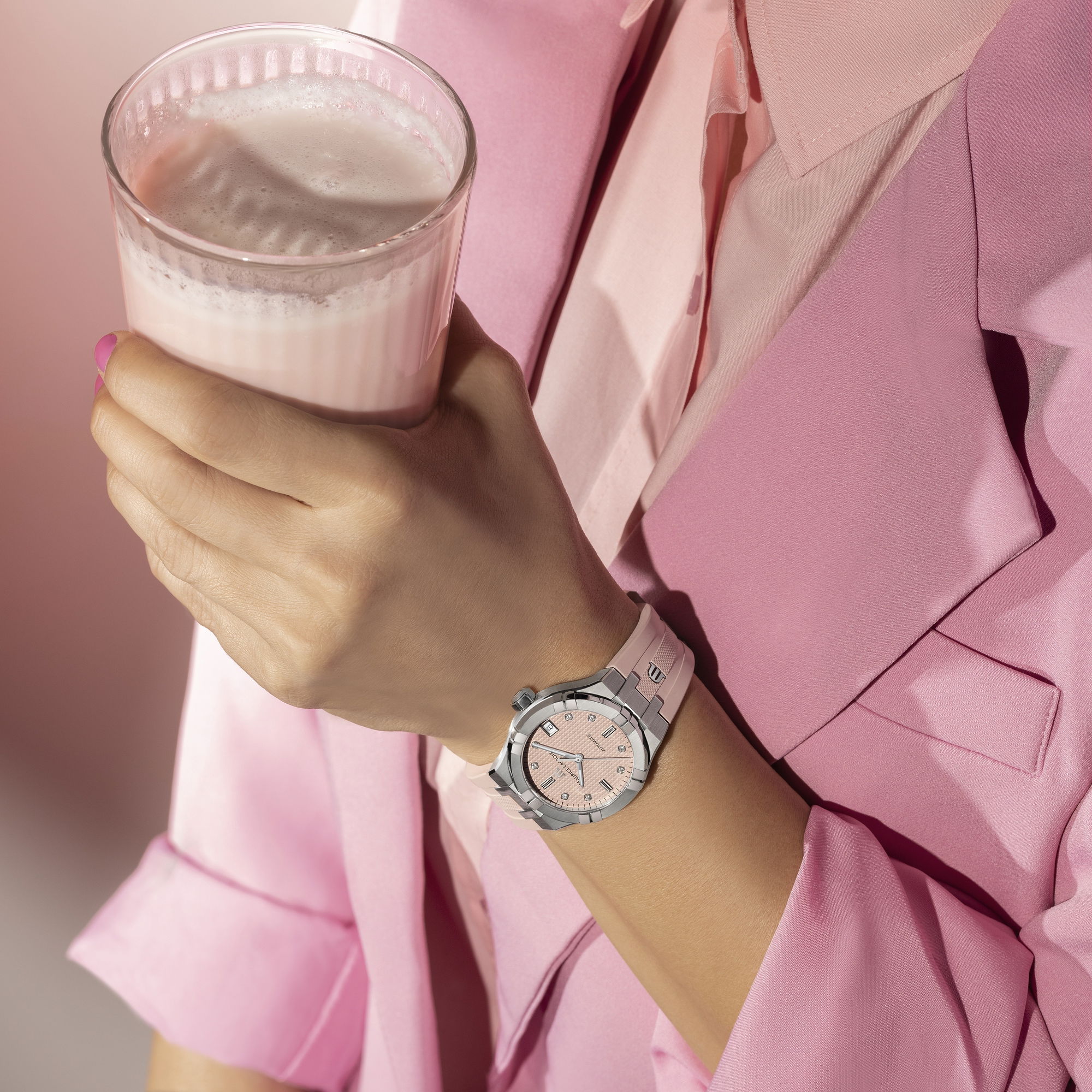 Maurice Lacroix Aikon Automatic Limited Summer Edition 39 - View 3