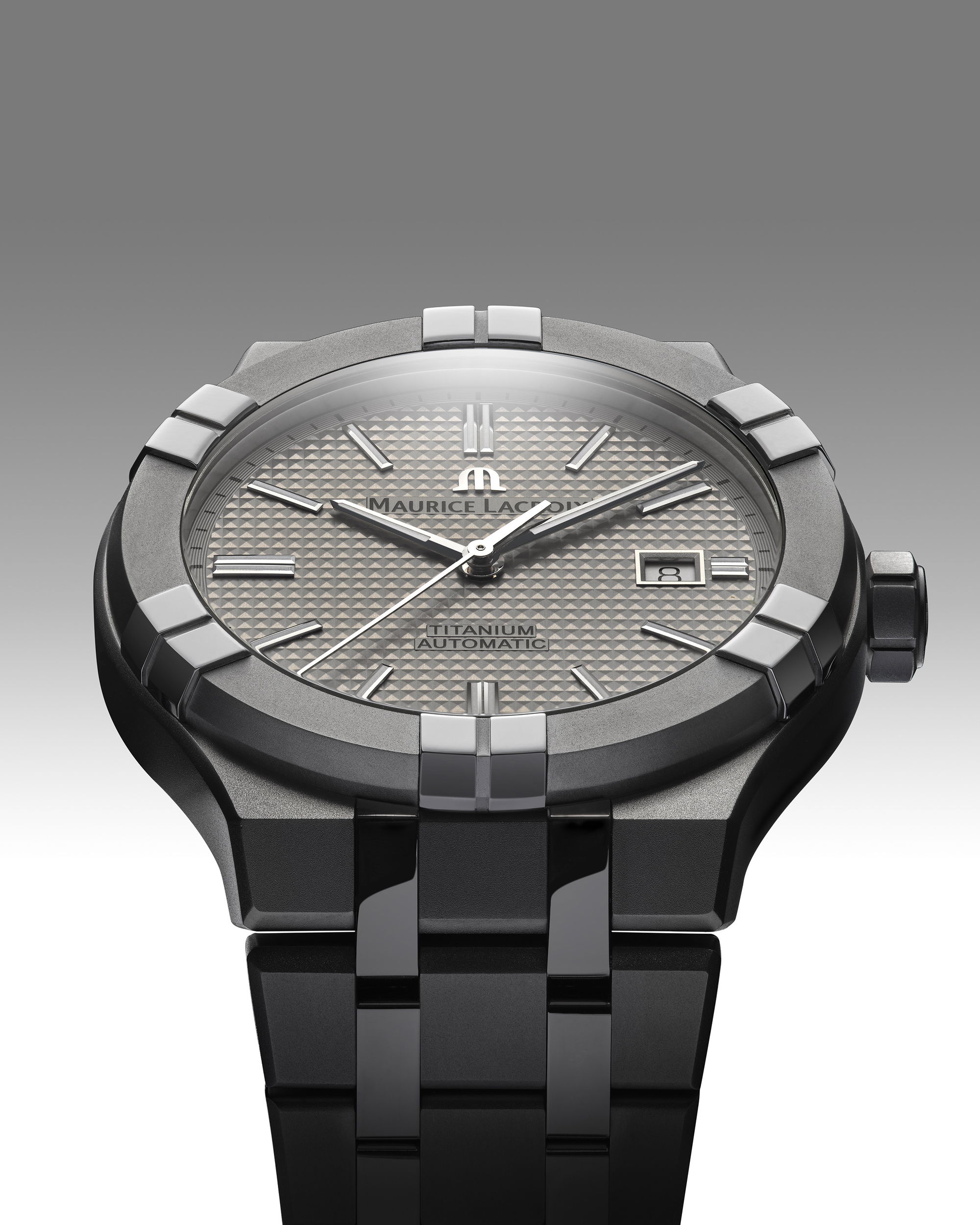 Maurice Lacroix Aikon Automatic Titanium 42 - View 3