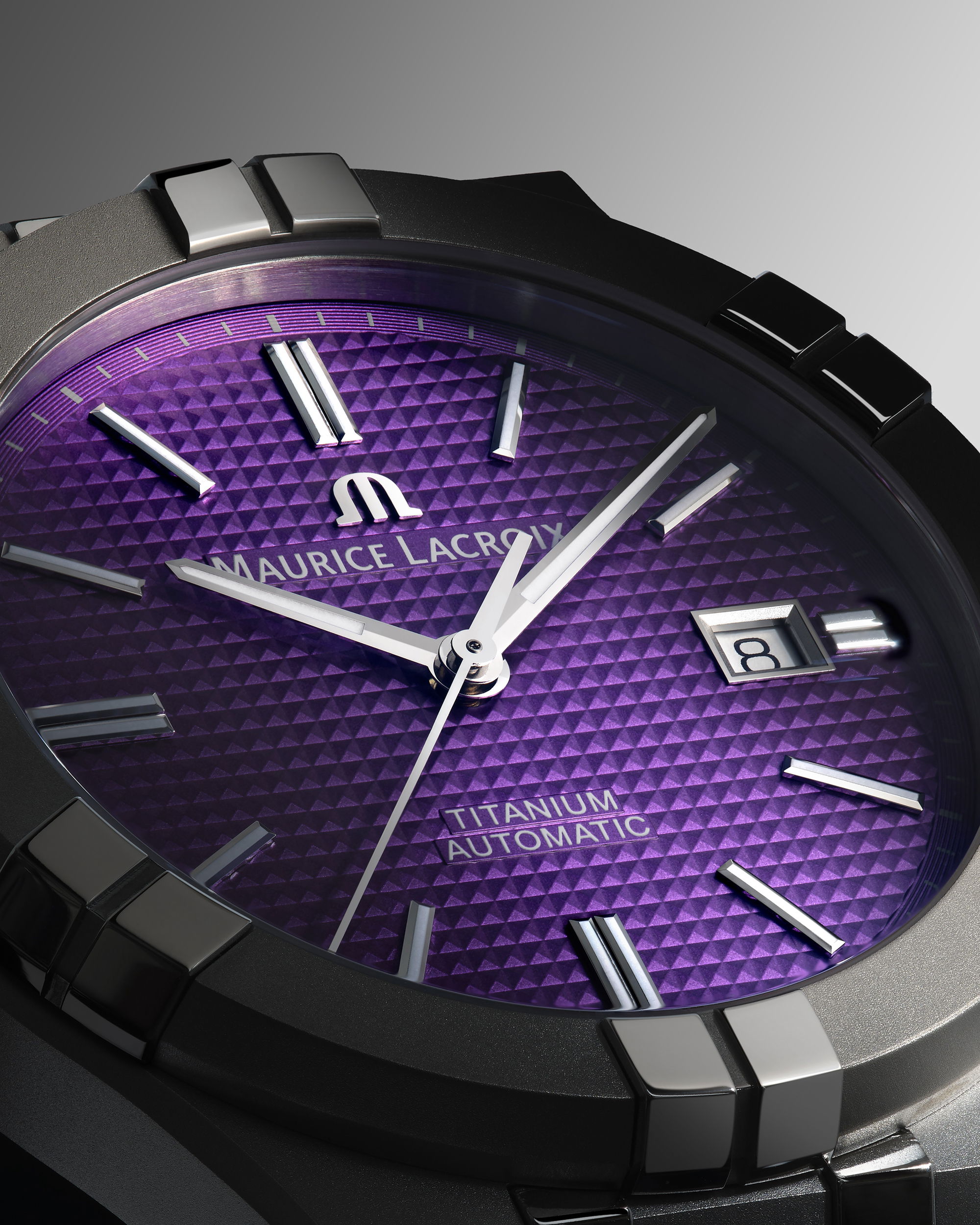 Maurice Lacroix Aikon Automatic Titanium 42 - View 2
