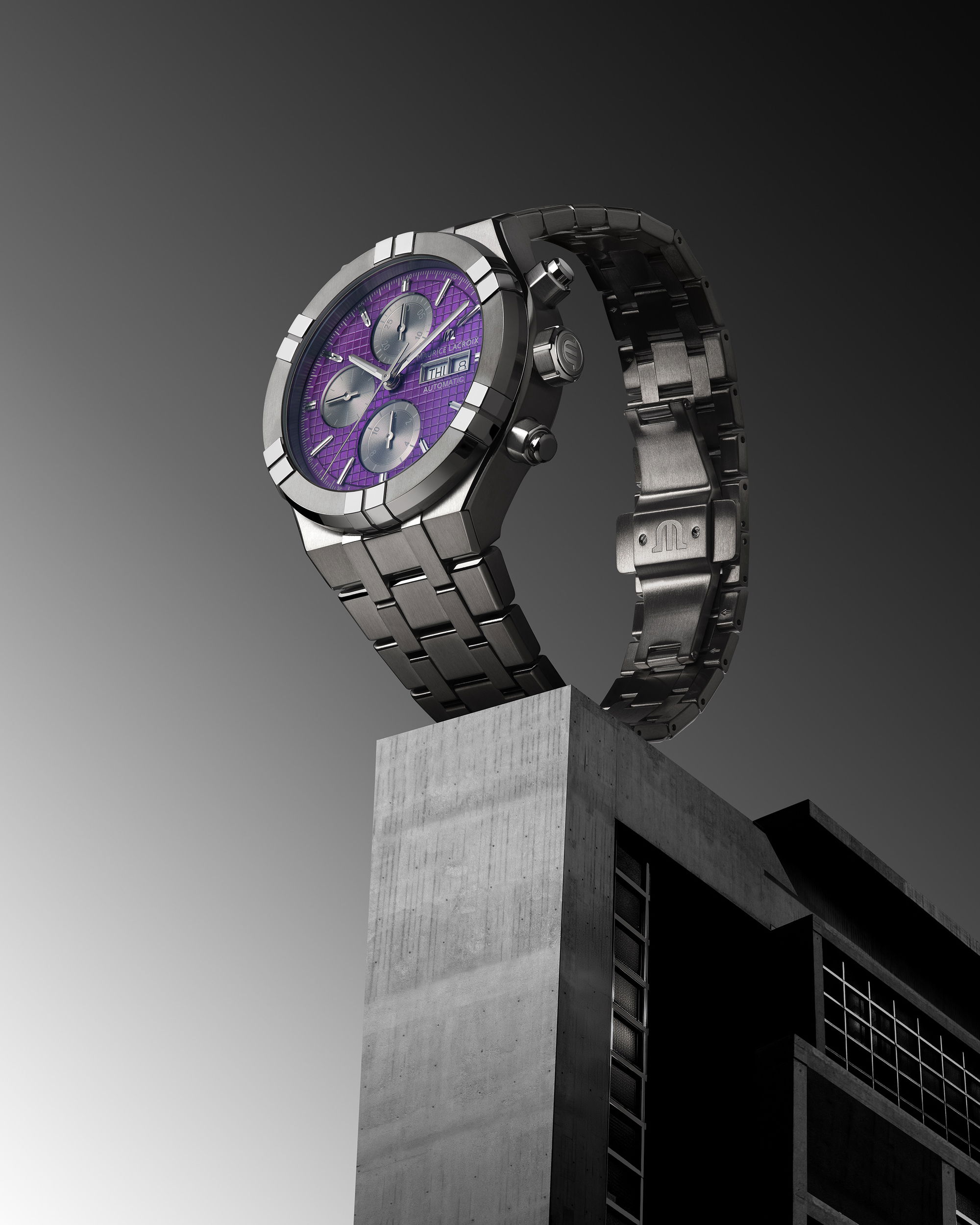 Maurice Lacroix Aikon Automatic Titanium Chronograph 42 - View 3