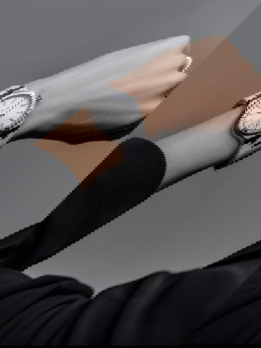 Maurice Lacroix Aikon Quartz Date 35 - View 2