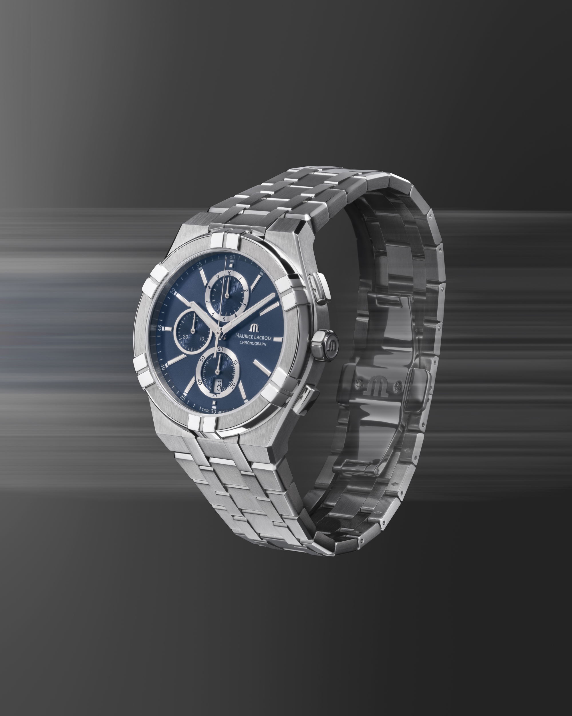 Maurice Lacroix Aikon Quartz Chronograph 42 - View 3