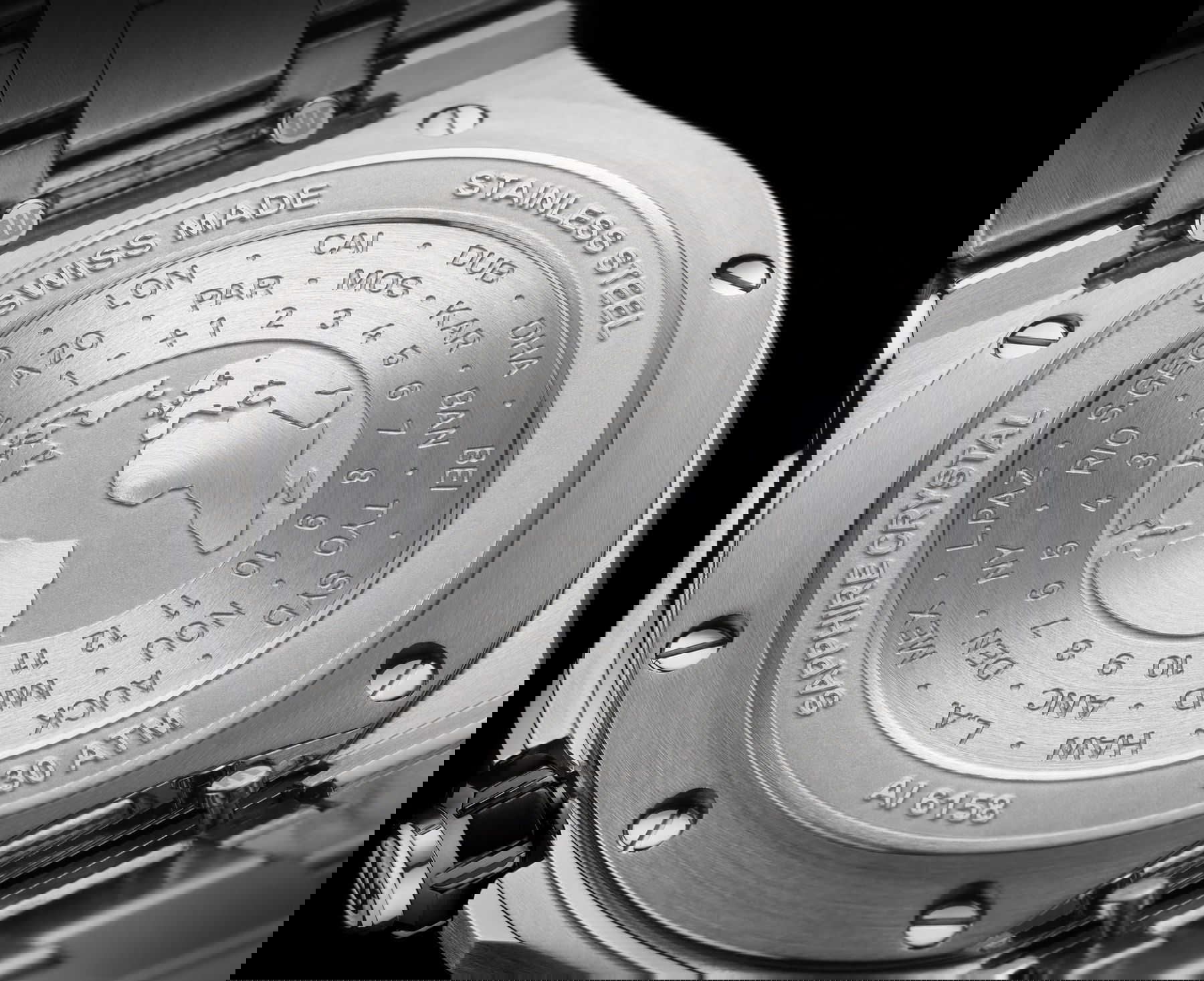Maurice Lacroix Aikon Venturer GMT 43mm - View 3