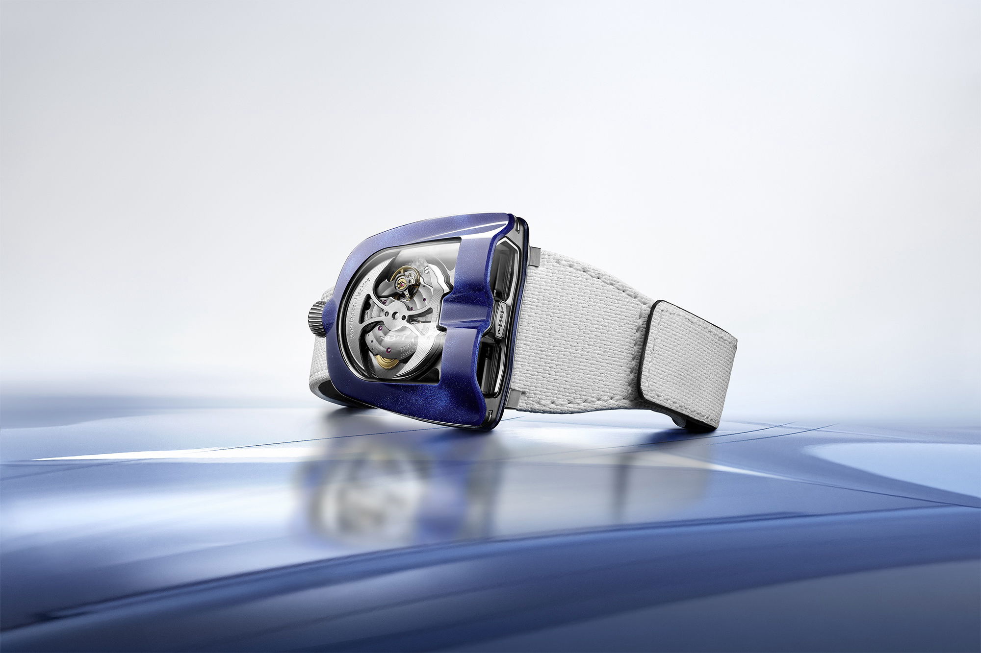 MB&F HM8 Mark 2 Blue Edition - View 3