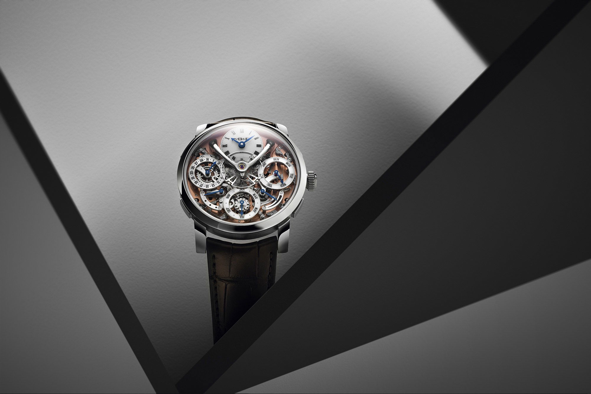 MB&F LM Perpetual Stainless Steel - View 3