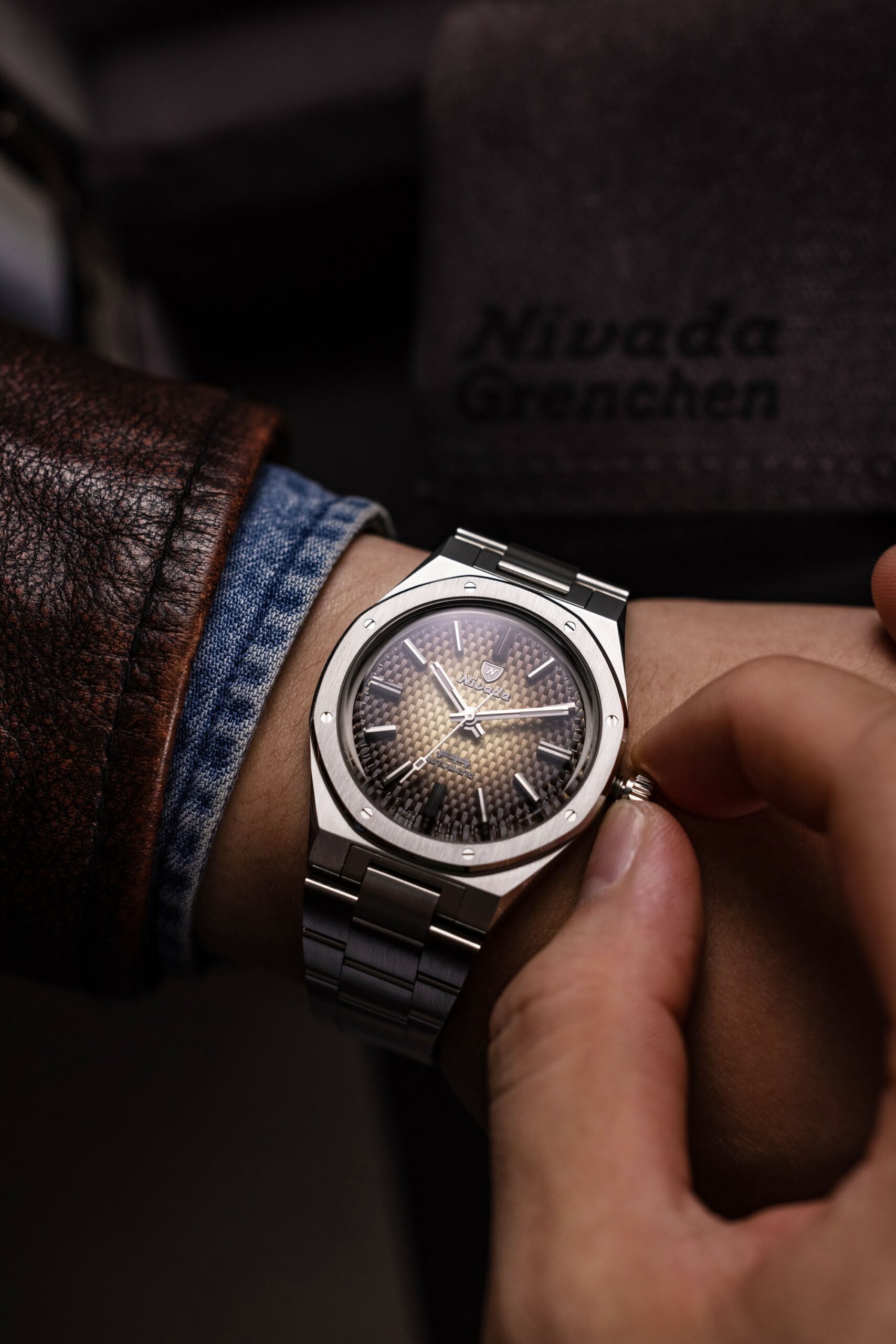 Nivada Grenchen F77 Brown Smoked Dial No Date - View 3