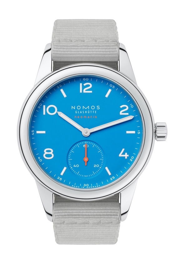 Nomos Glashütte Club neomatik siren blue watch