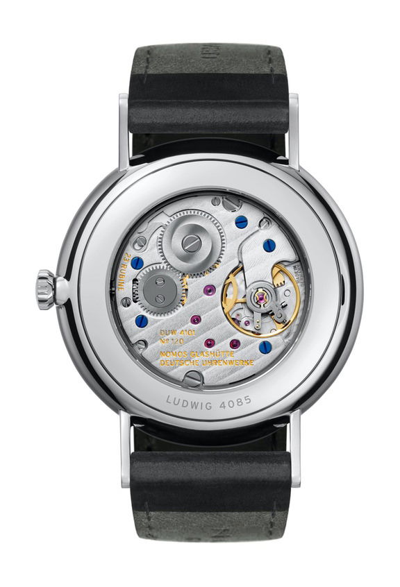 Nomos Glashütte Ludwig 38 date - View 2