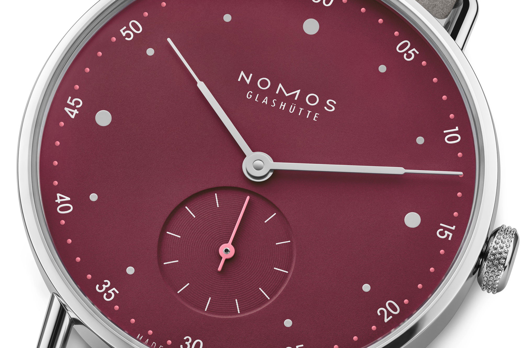 Nomos Glashütte Metro 33 Muted Red - View 2