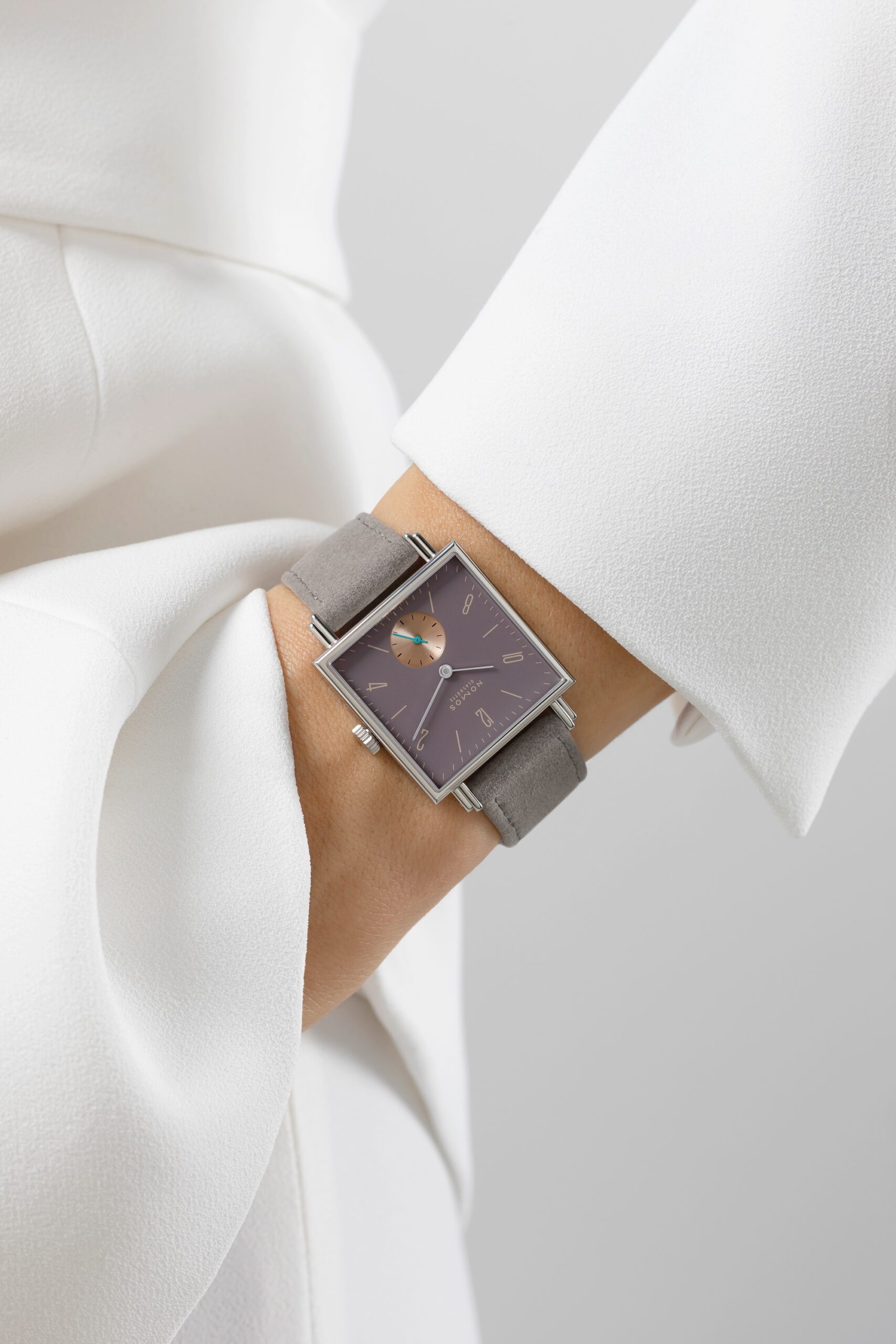 Nomos Glashütte Tetra “Die Fuchsteufelswilde” - View 3