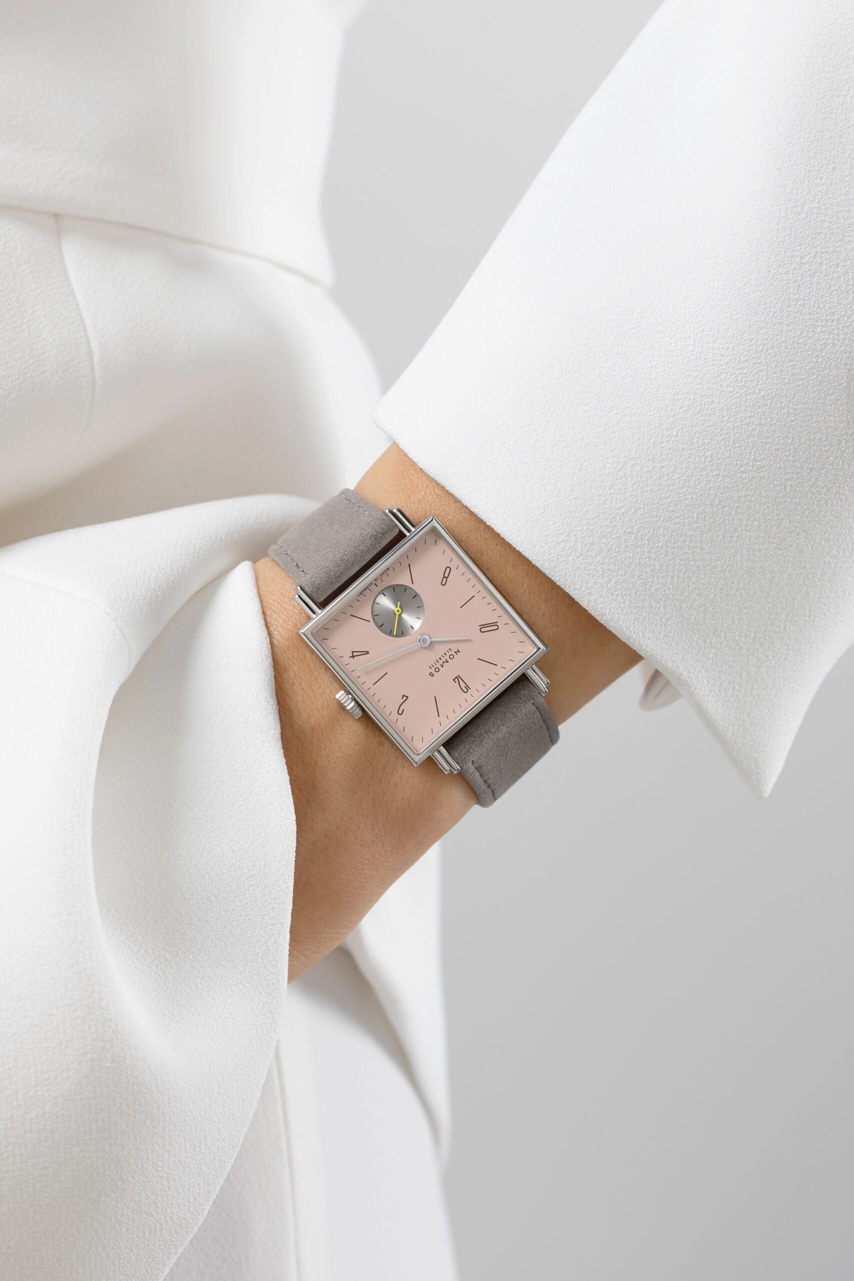 Nomos Glashütte Tetra “Die Kapriziöse” - View 3