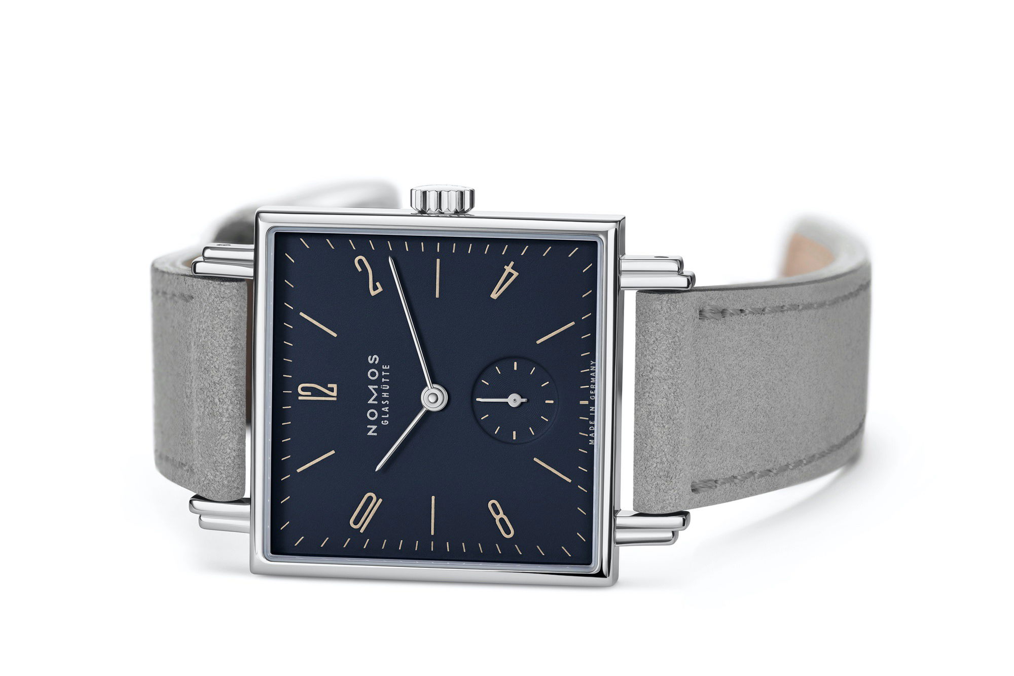 Nomos Glashütte Tetra Fidelio - View 3