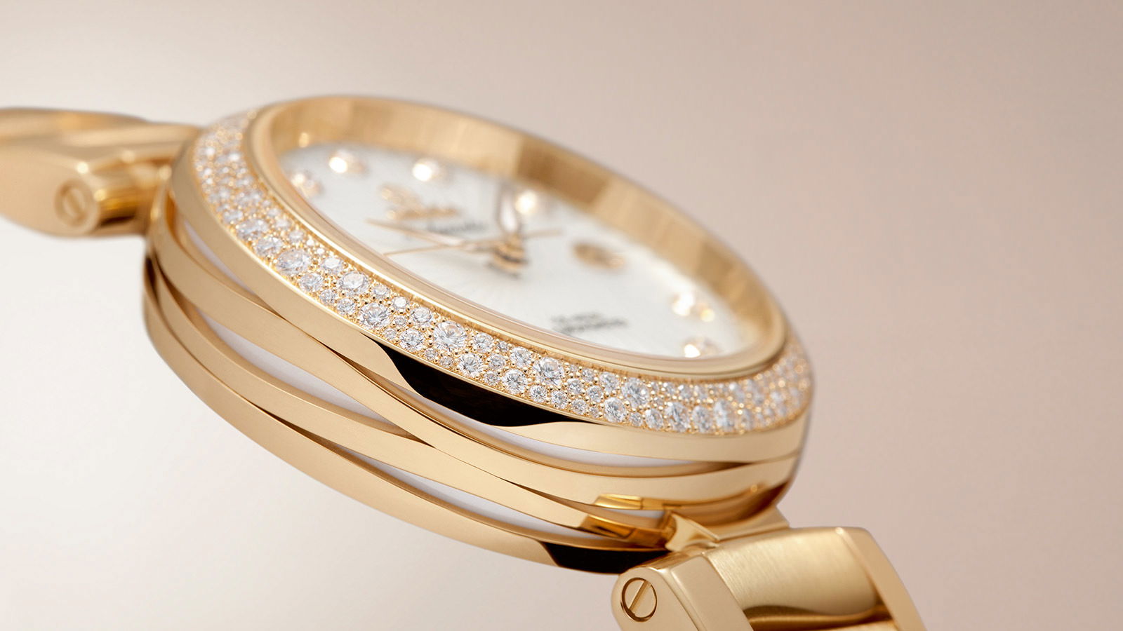 Omega De Ville - View 2