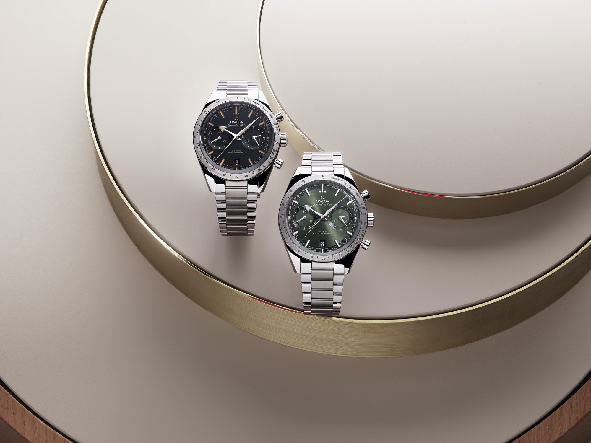 Omega Speedmaster - View 2