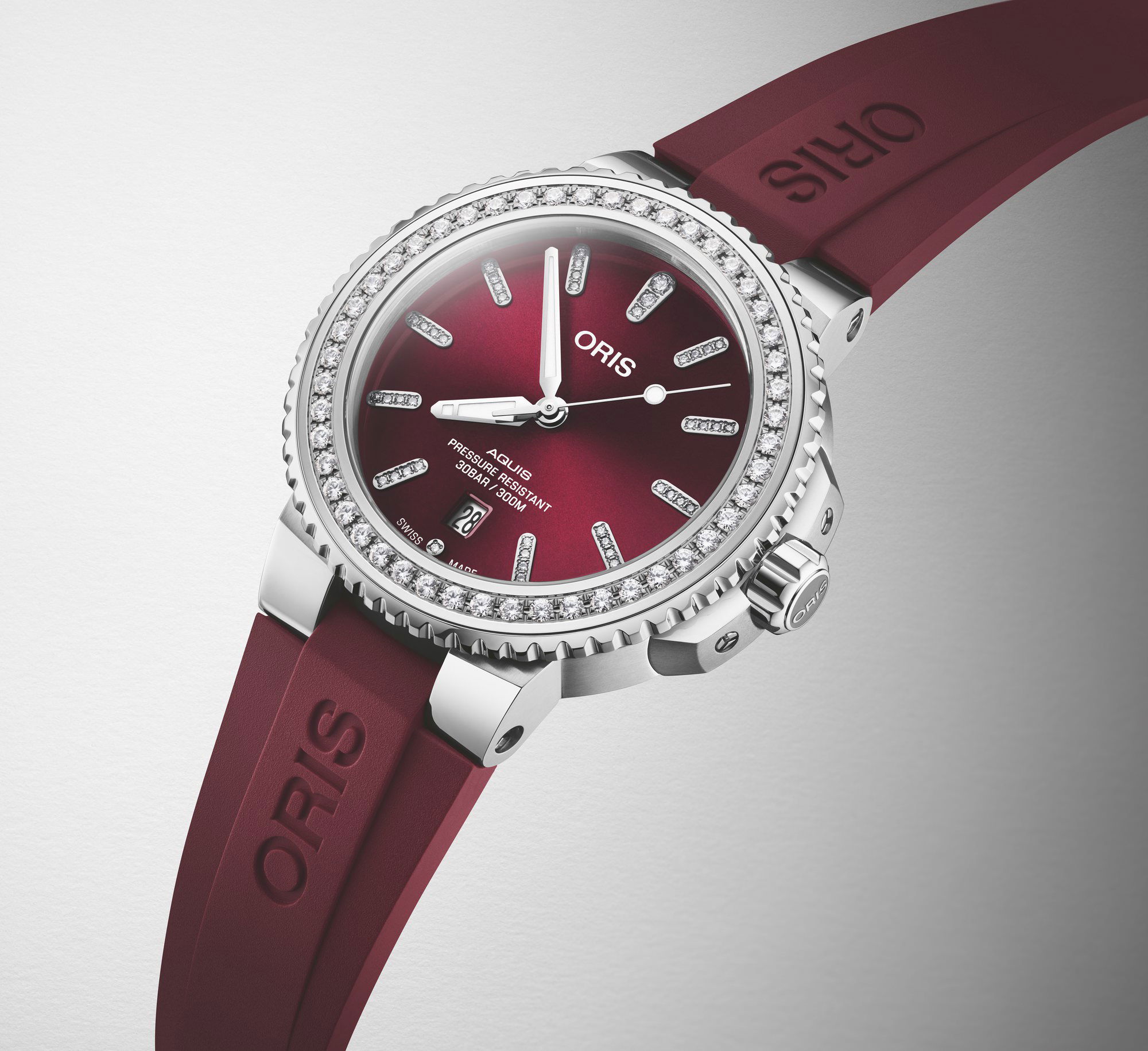 Oris Aquis Date Diamonds - View 2