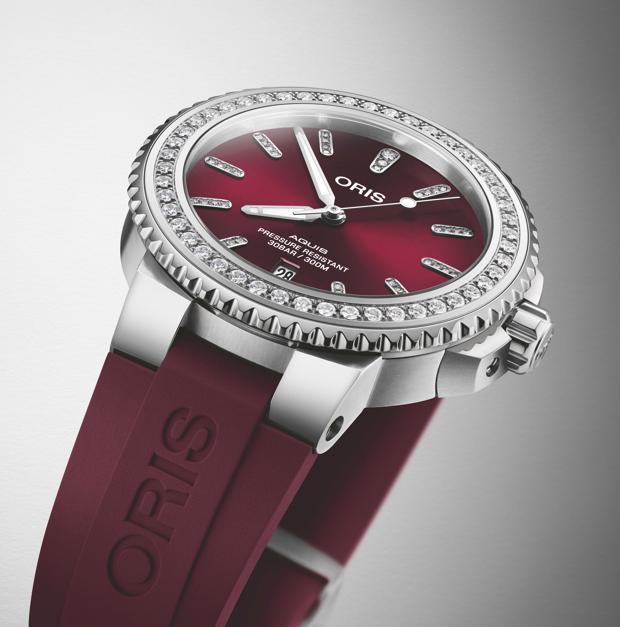 Oris Aquis Date Diamonds - View 3