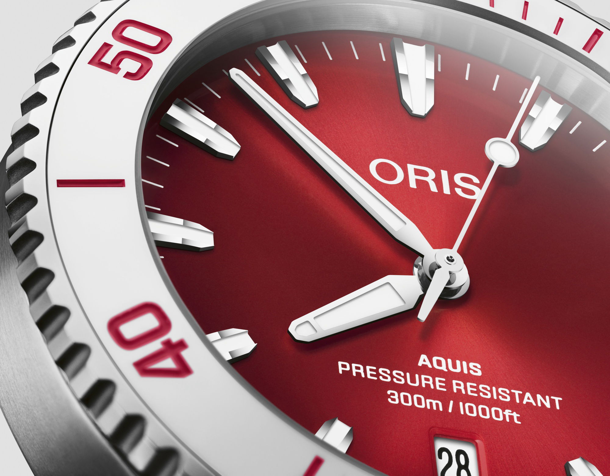 Oris Aquis Date Taste of Summer - View 3