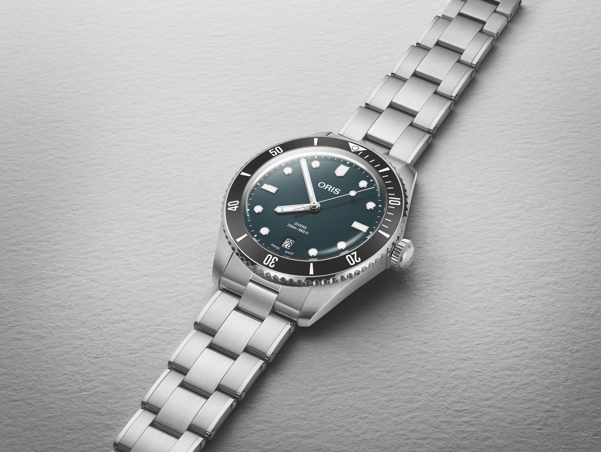 Oris Divers Date - View 3