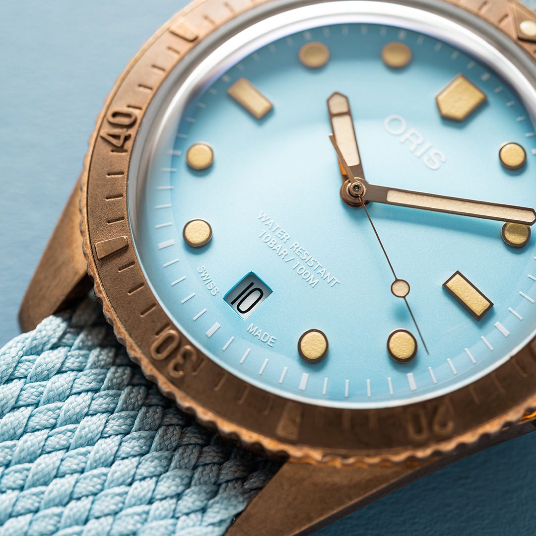 Oris Divers Sixty-Five ‘Cotton Candy’ - View 2