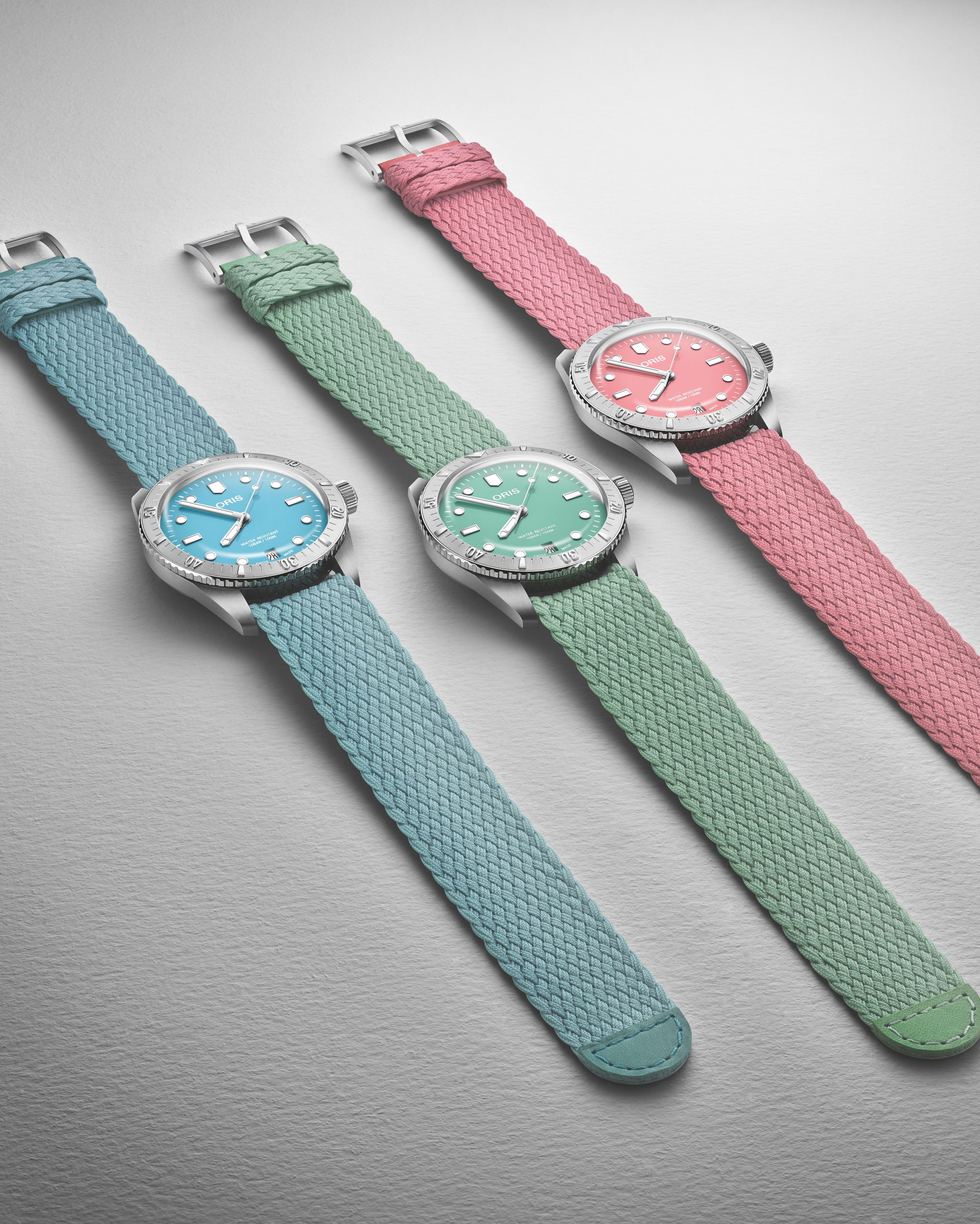 Oris Divers Sixty-Five ‘Cotton Candy’ - View 2