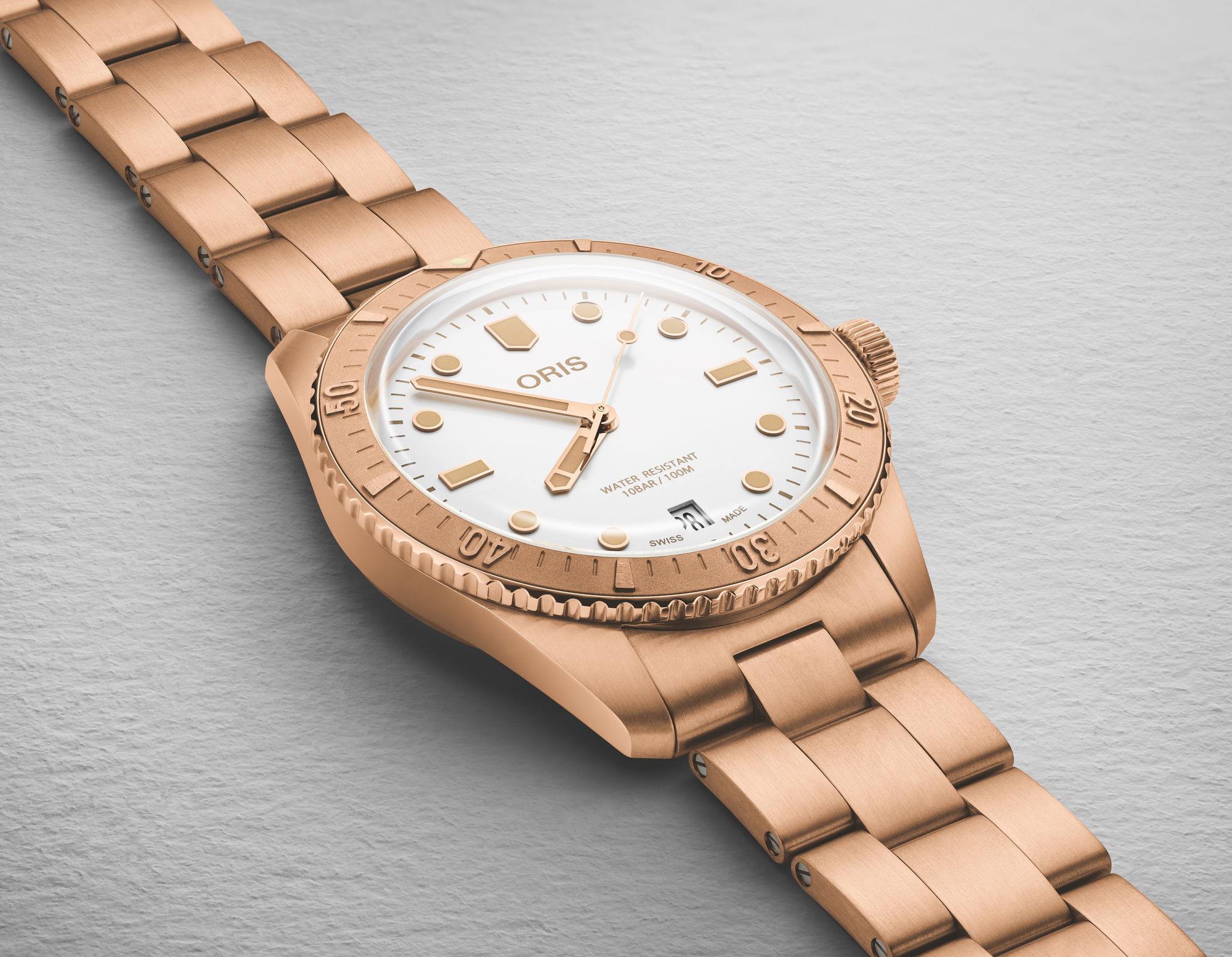 Oris Divers Sixty-Five ‘Cotton Candy’ White Star - View 3