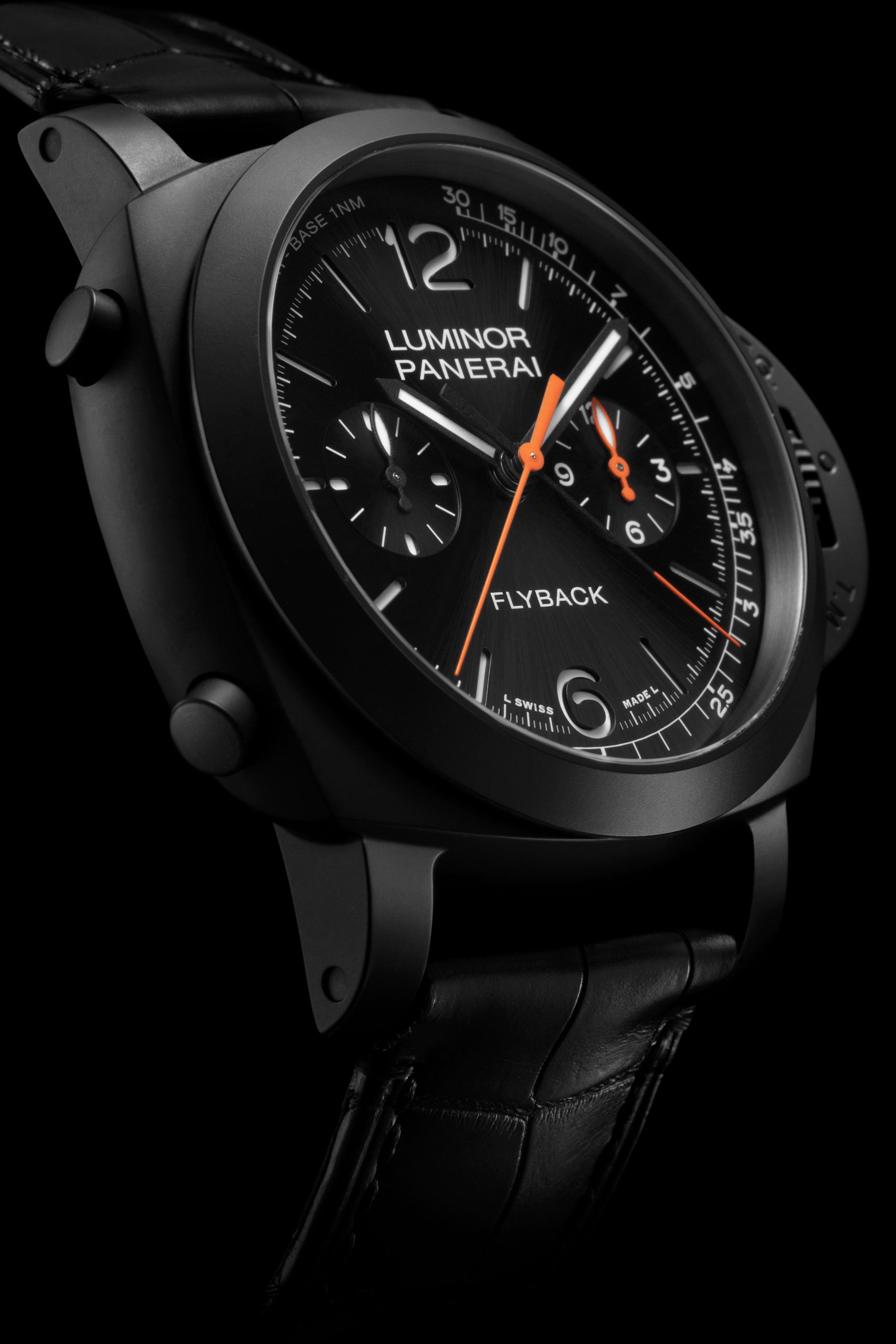Panerai Luminor Chrono Flyback Ceramica - View 3