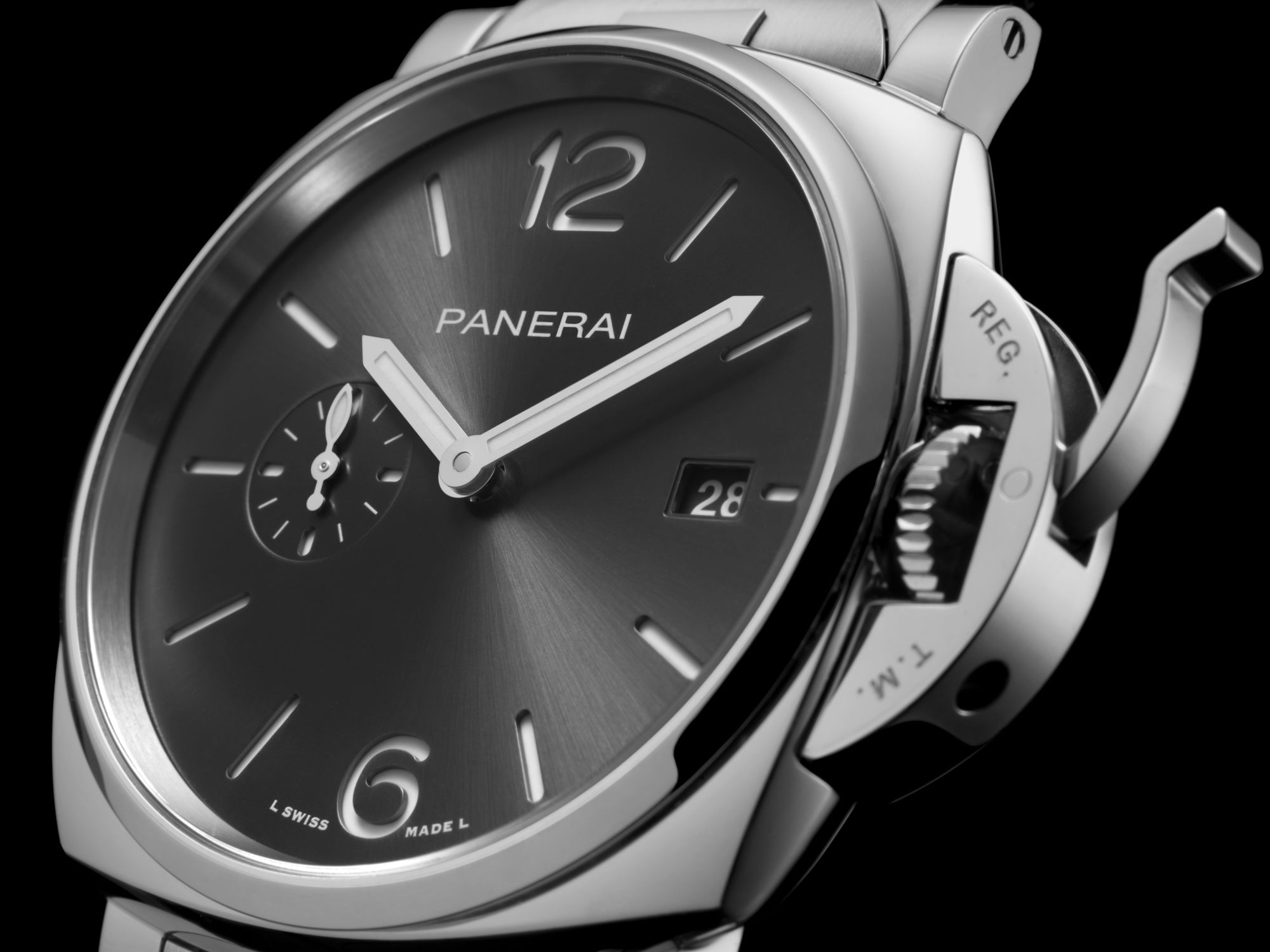 Panerai Luminor Due Metal Bracelet - View 2