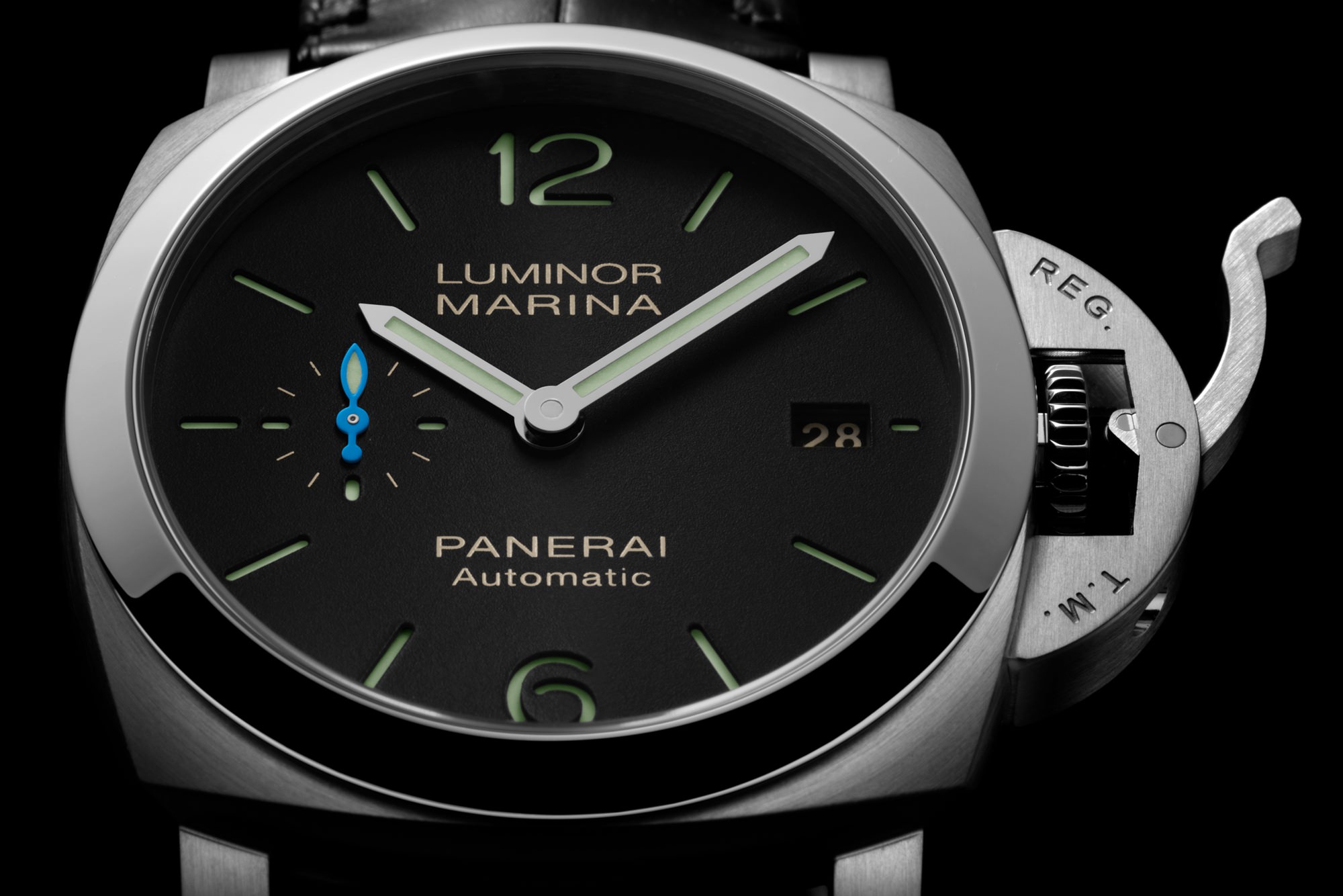 Panerai Luminor Marina Quaranta - View 2