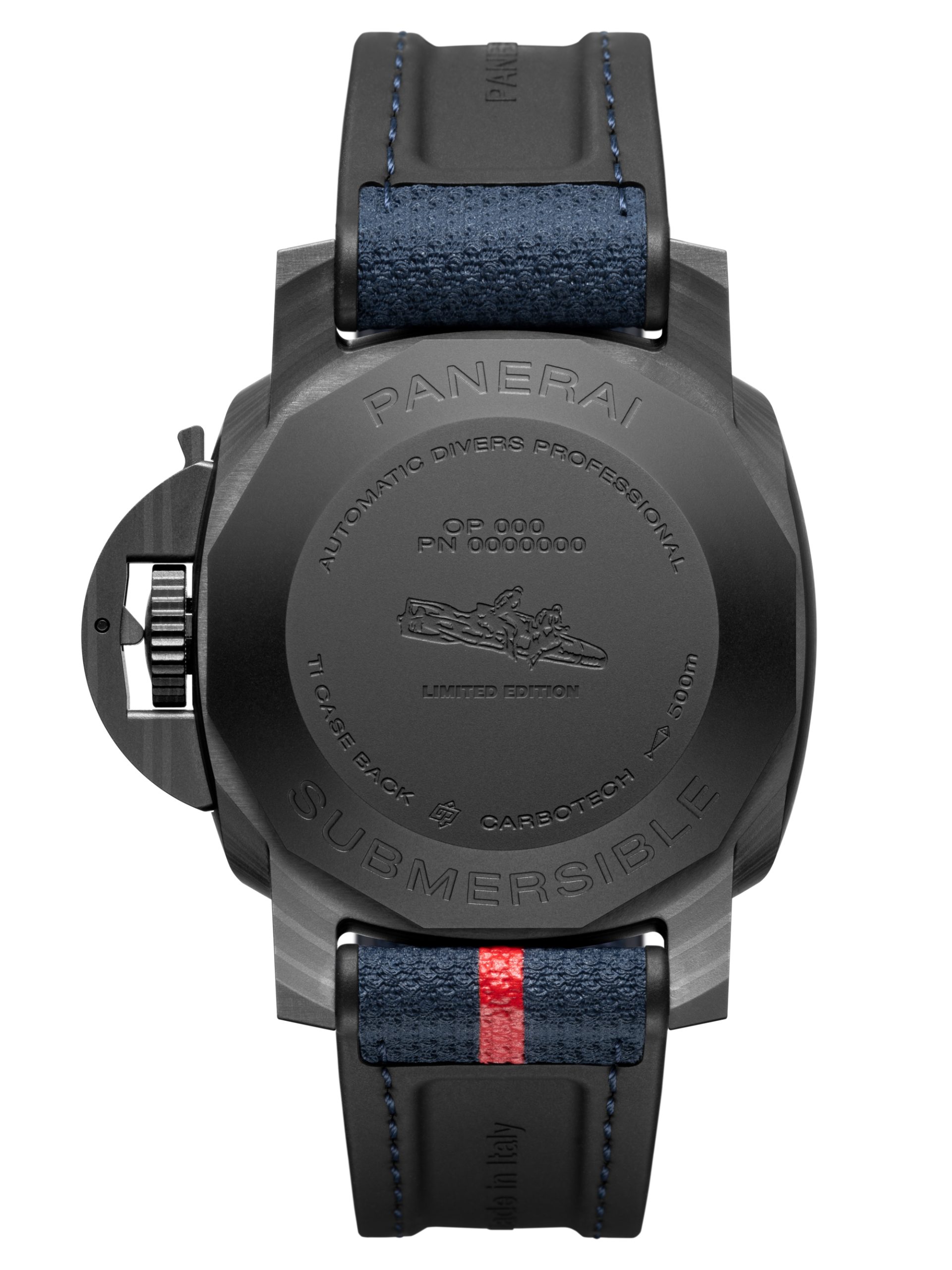 Panerai Submersible Luna Rossa Carbotech - View 3