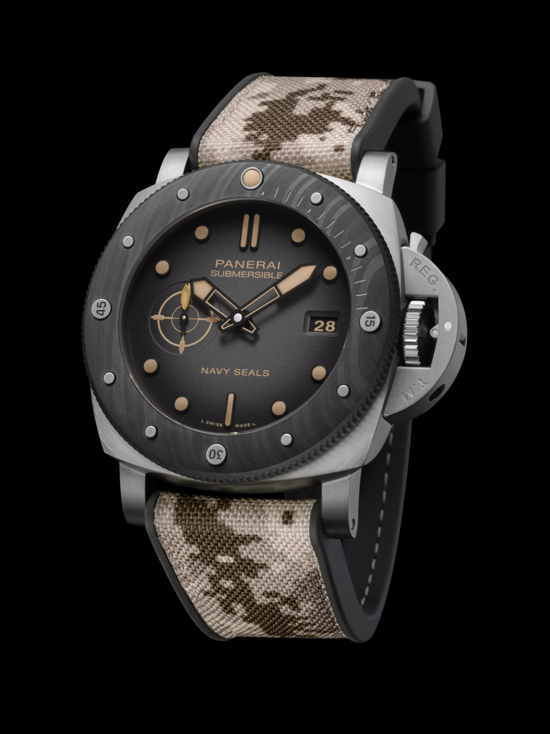 Panerai Submersible Navy SEALs Titanio - View 2
