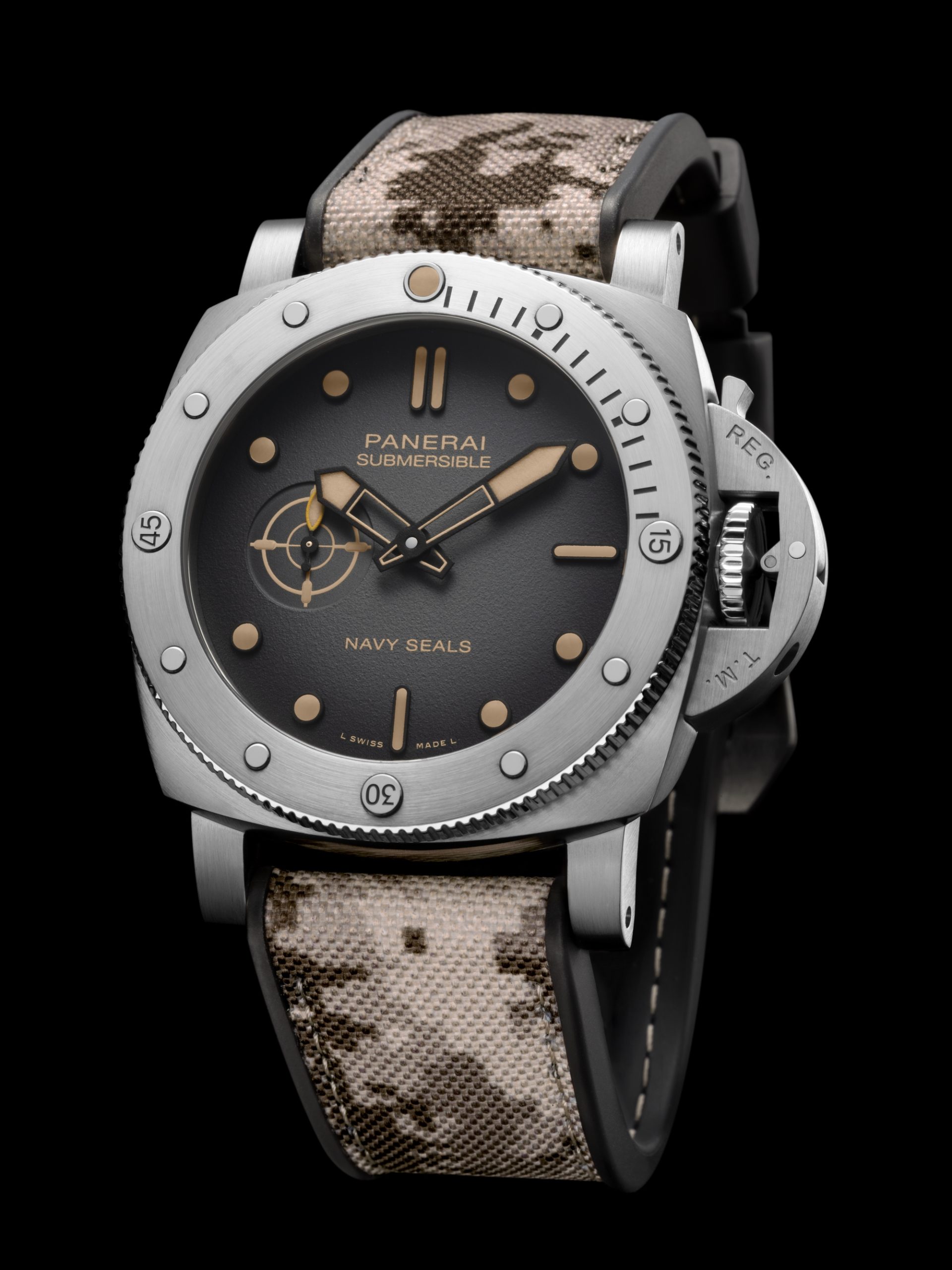 Panerai Submersible QuarantaQuattro Navy SEALs - View 3