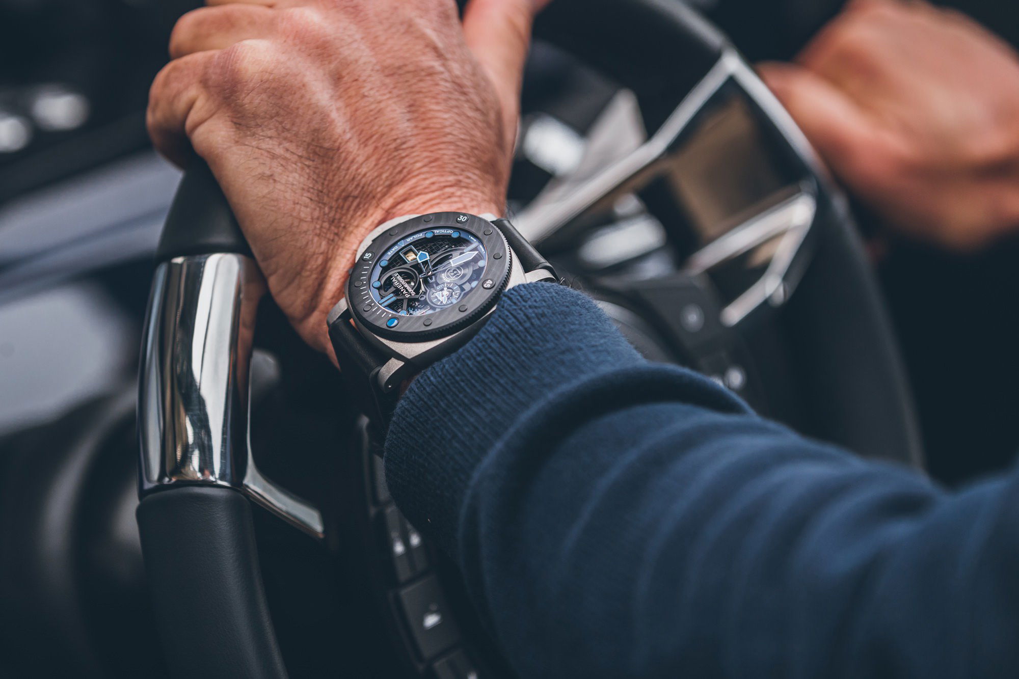 Panerai Submersible S BRABUS Blue Shadow Edition - View 2
