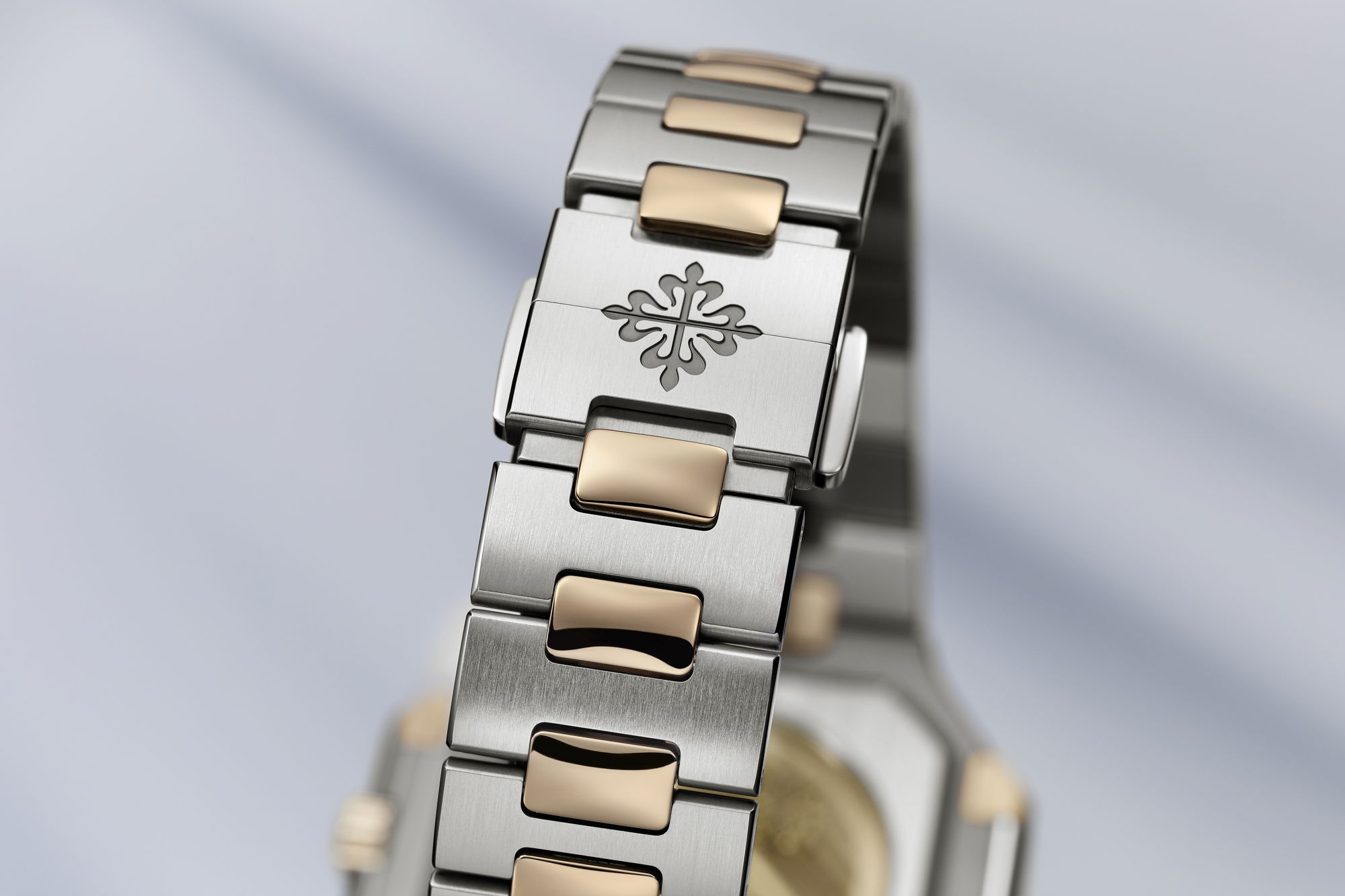 Patek Philippe Cubitus Date Sweep Seconds - View 2