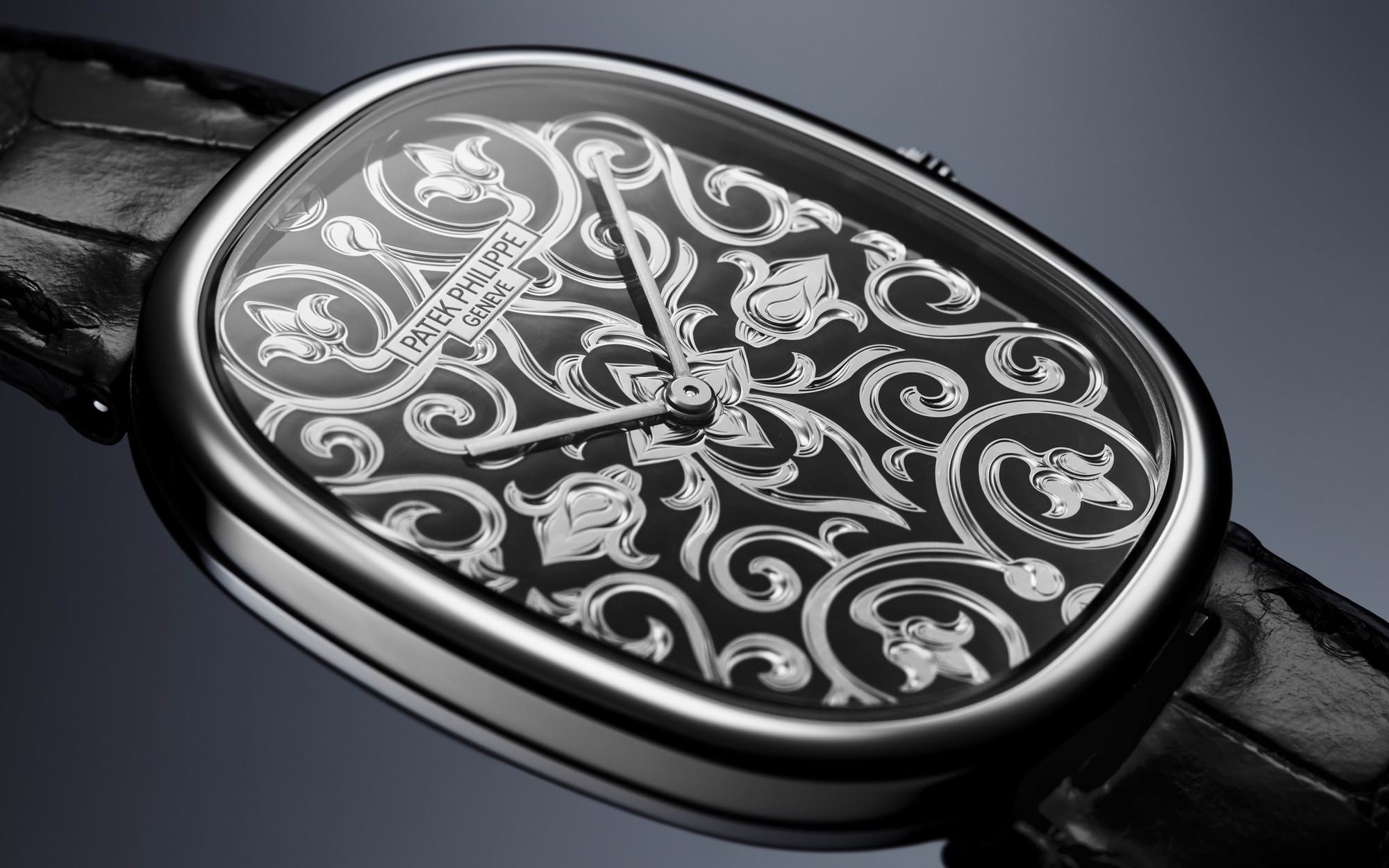 Patek Philippe Golden Ellipse - View 3