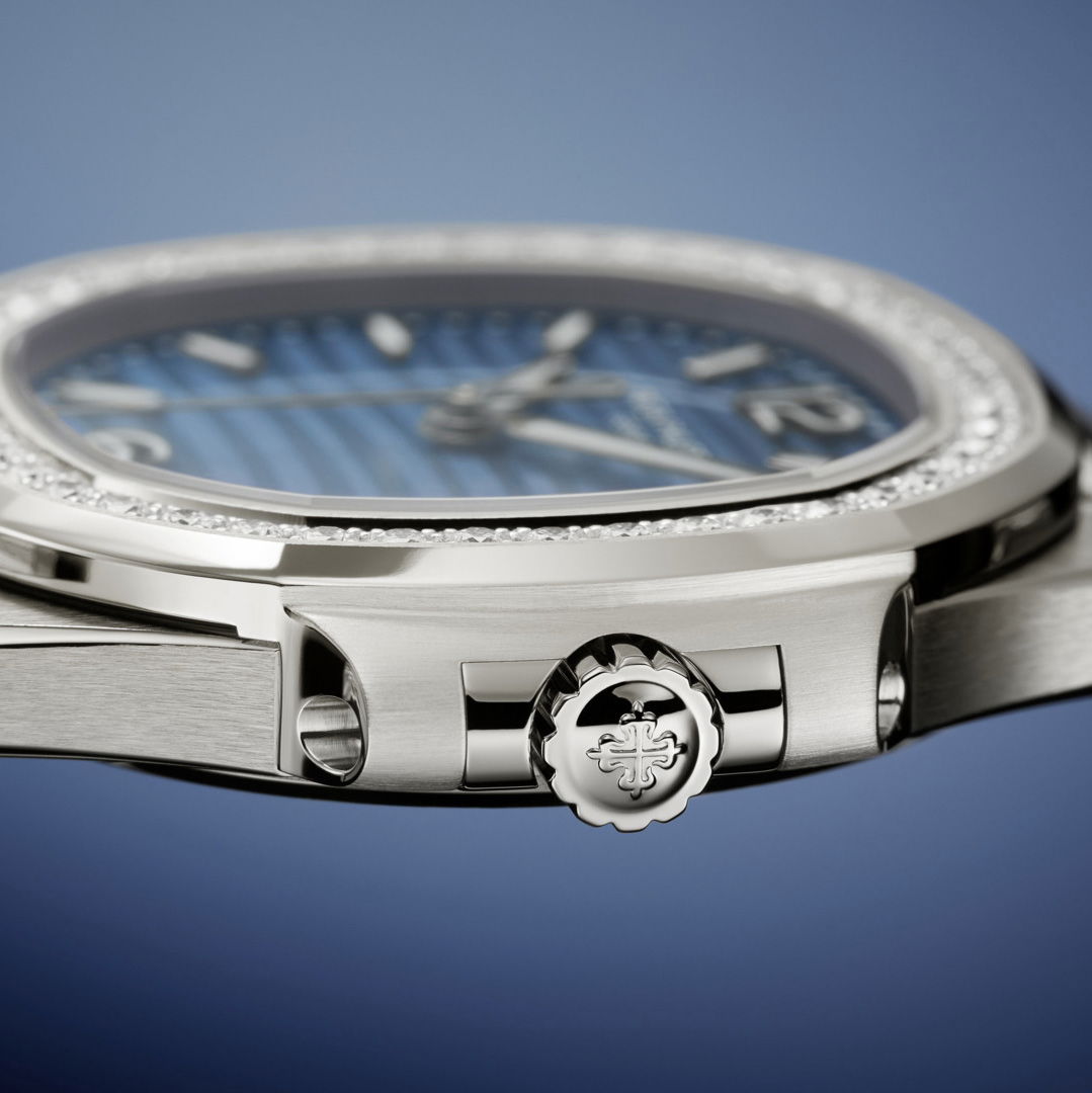 Patek Philippe Nautilus - View 3