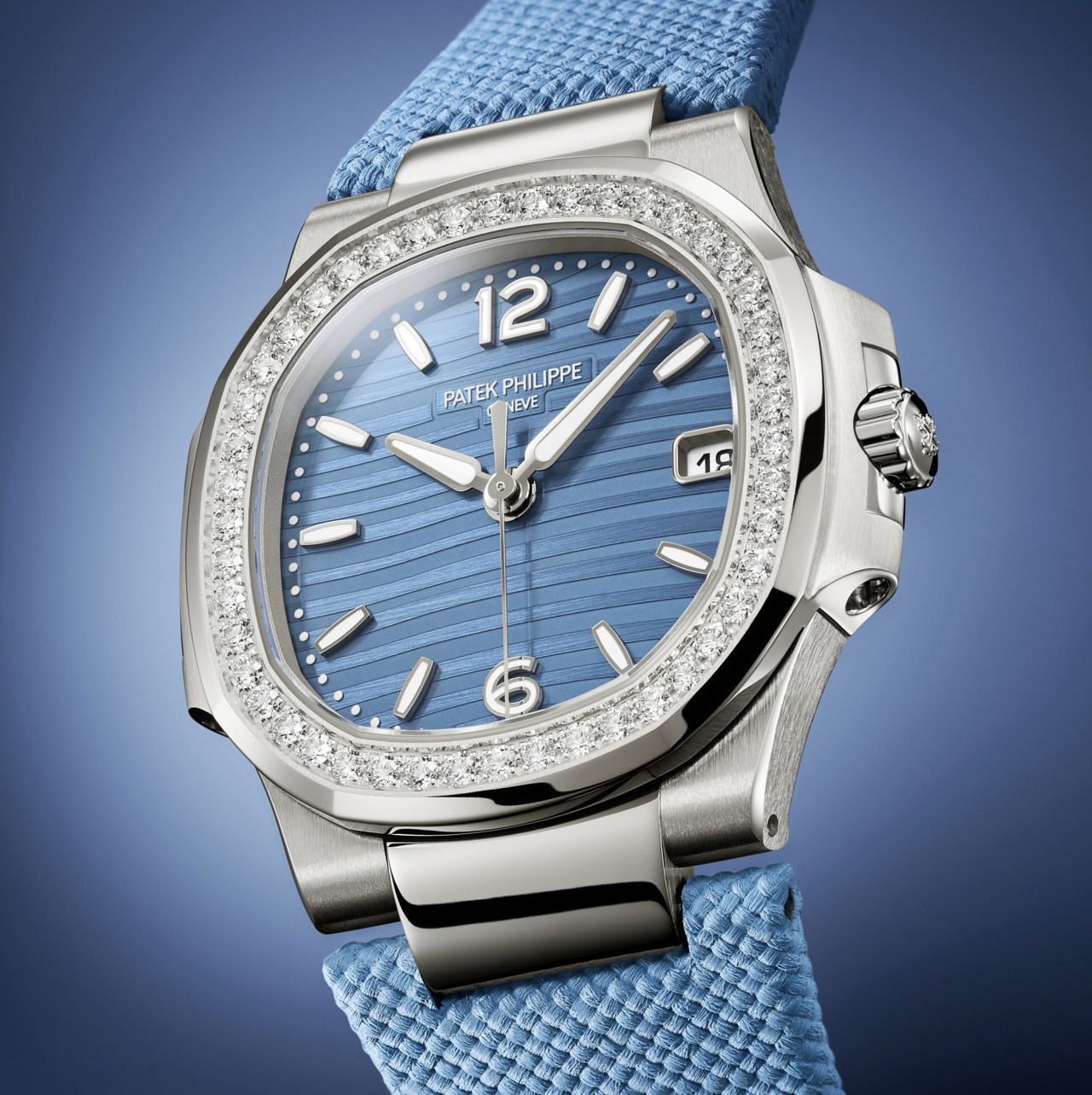Patek Philippe Nautilus - View 2
