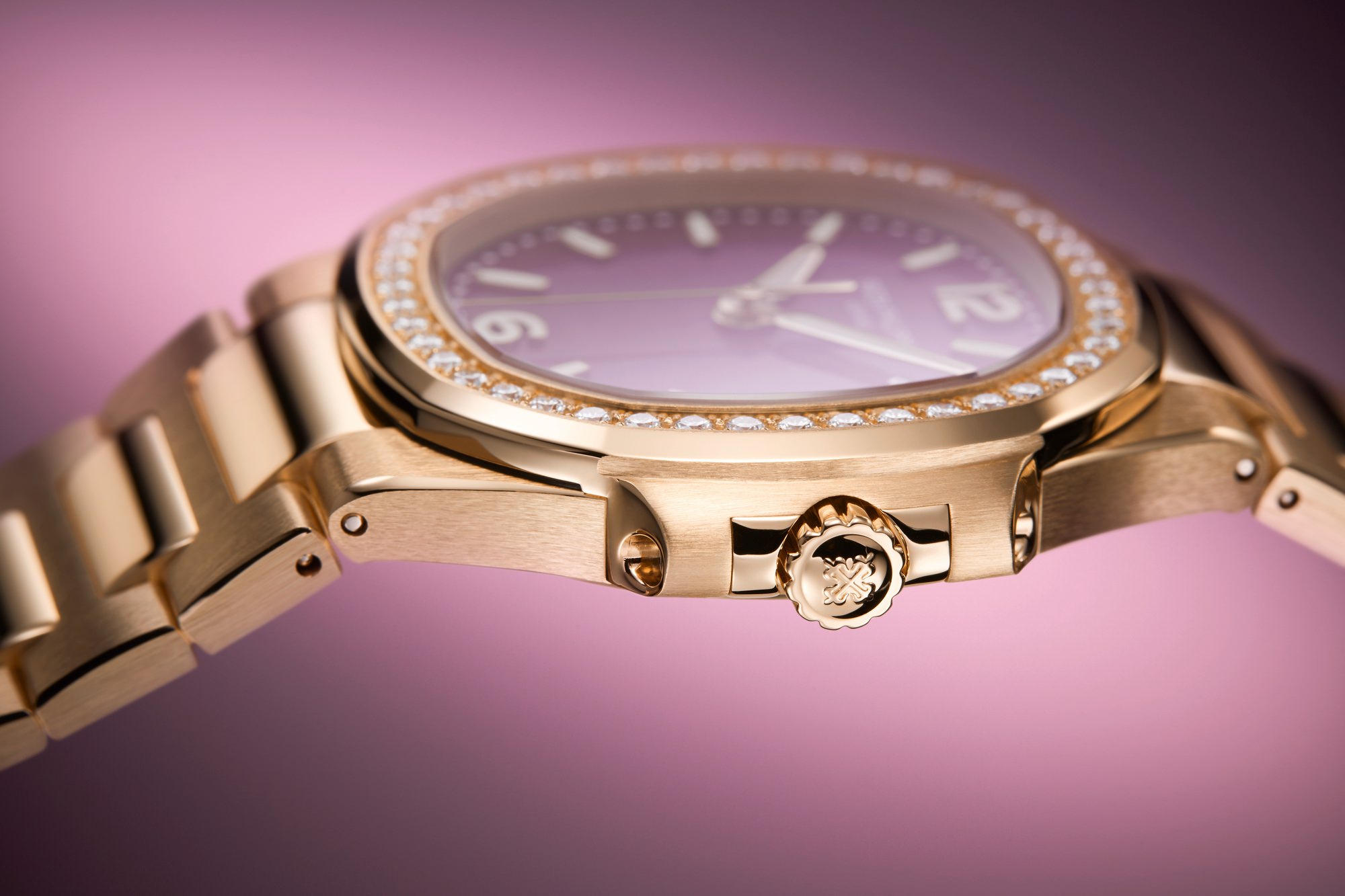 Patek Philippe Nautilus Ladies - View 3