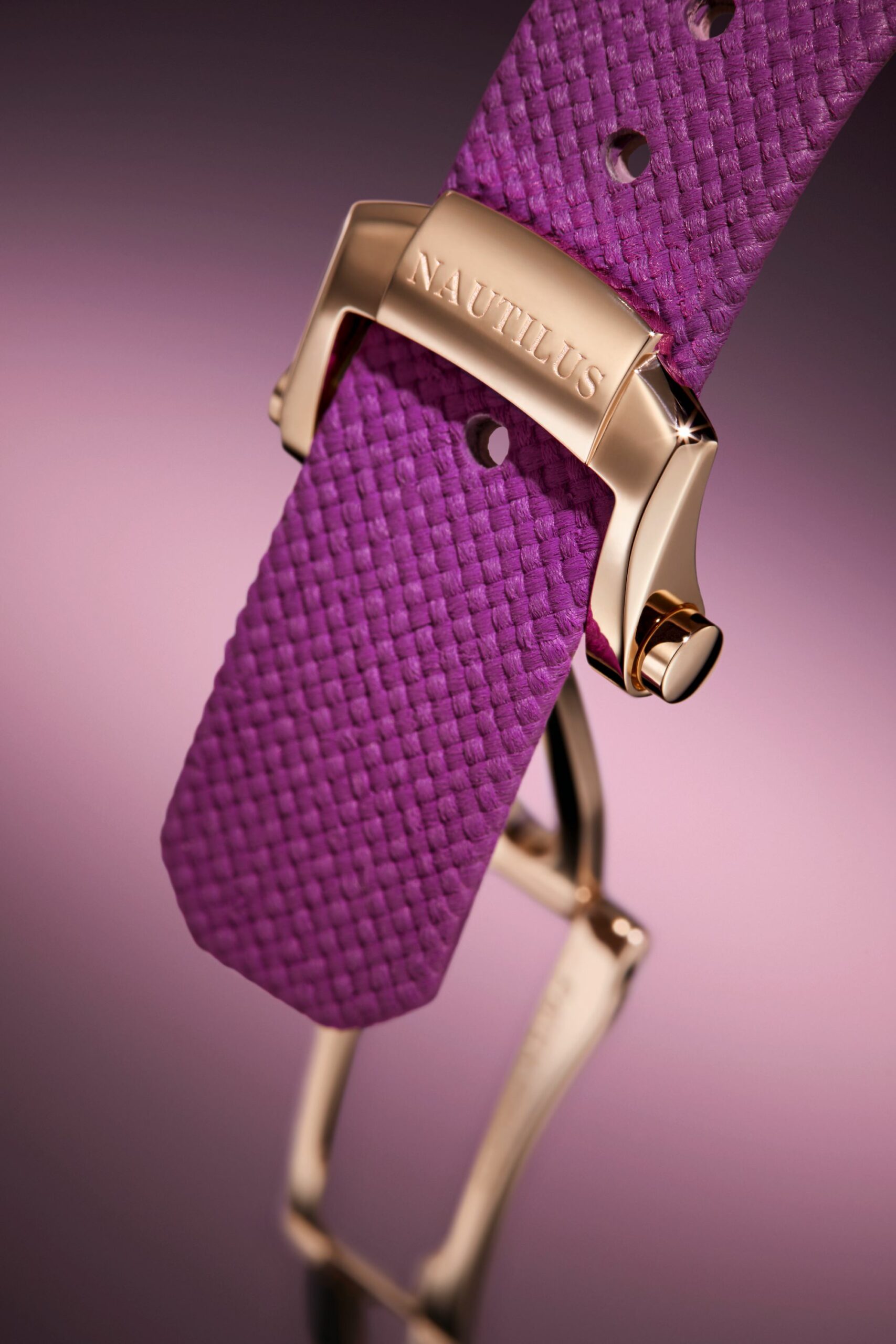 Patek Philippe Nautilus Ladies - View 3