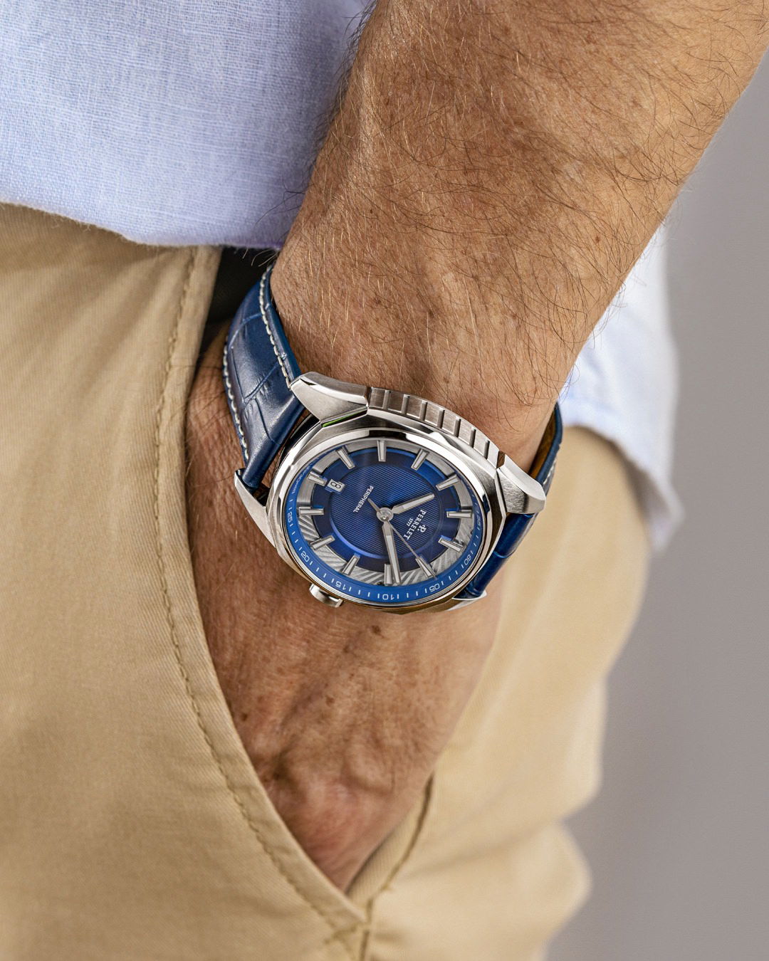 Perrelet LAB Peripheral 3-Hands Deep Blue - View 3