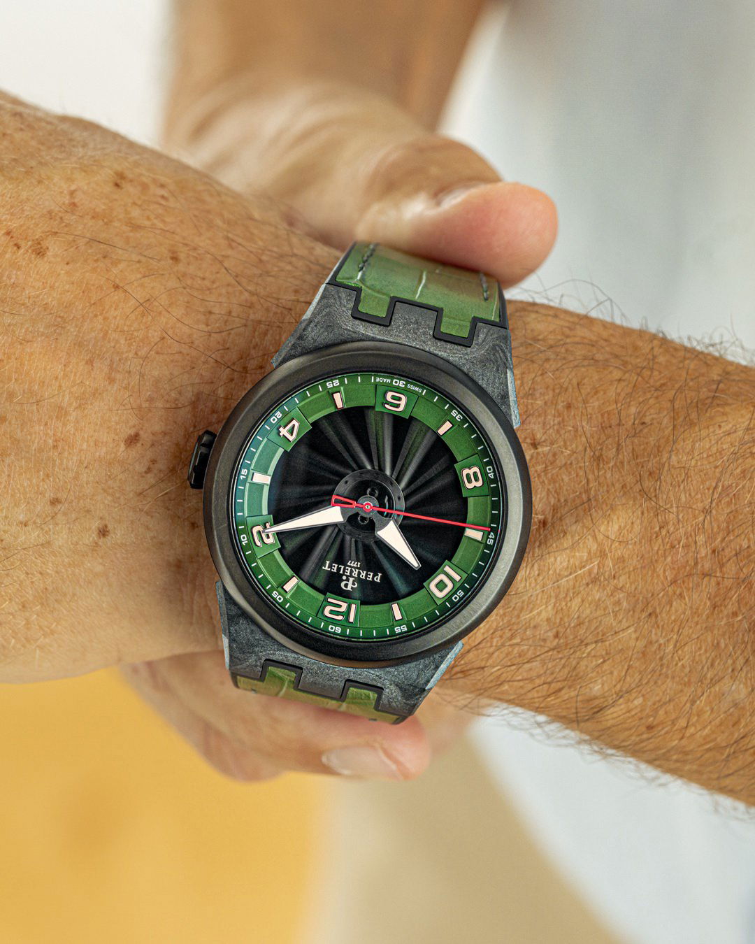 Perrelet Turbine Carbon Forest Green - View 3