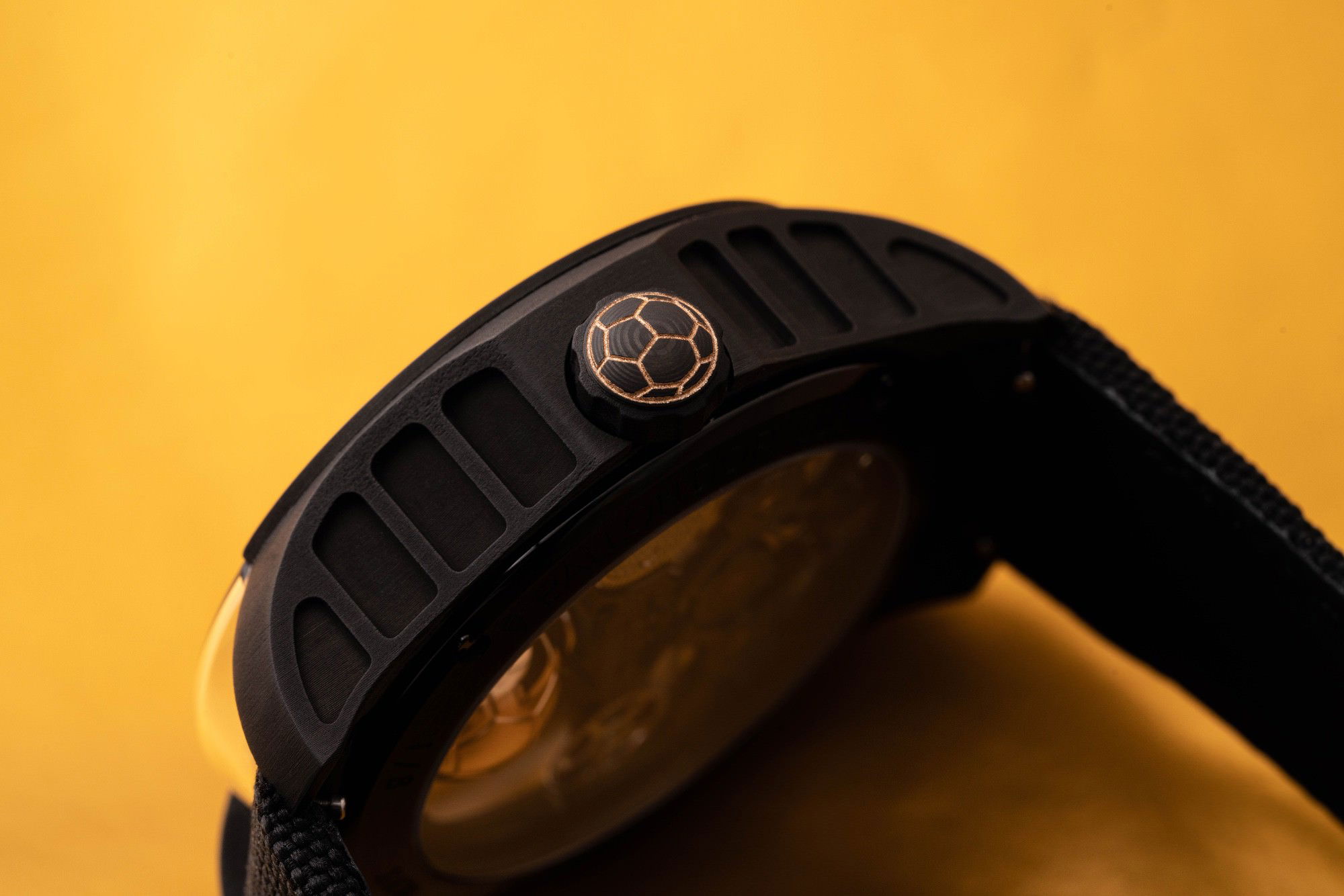Purnell Escape Legend Carbon 18K Rose Gold Bezel - View 2