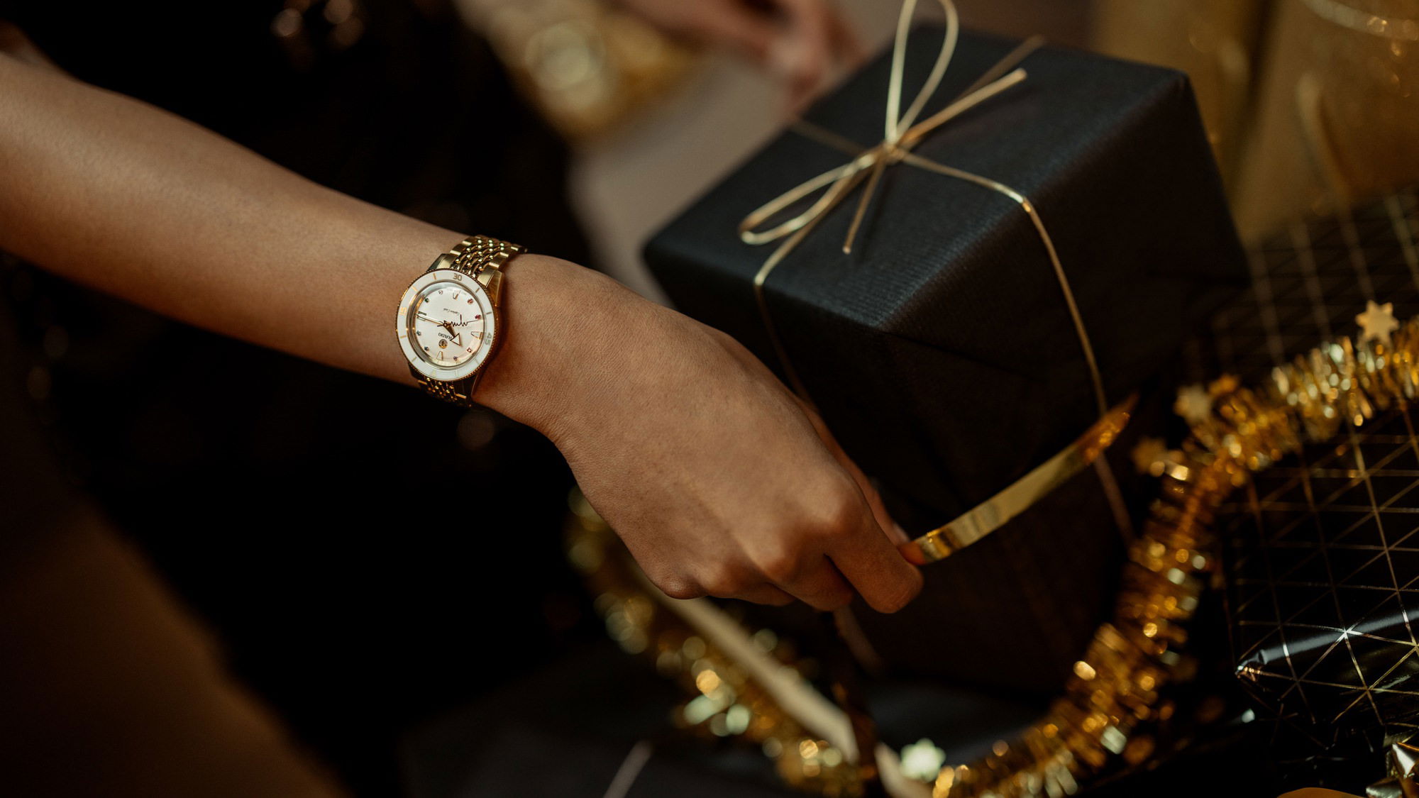Rado Captain Cook X Marina Hoermansender Heartbeat - View 2