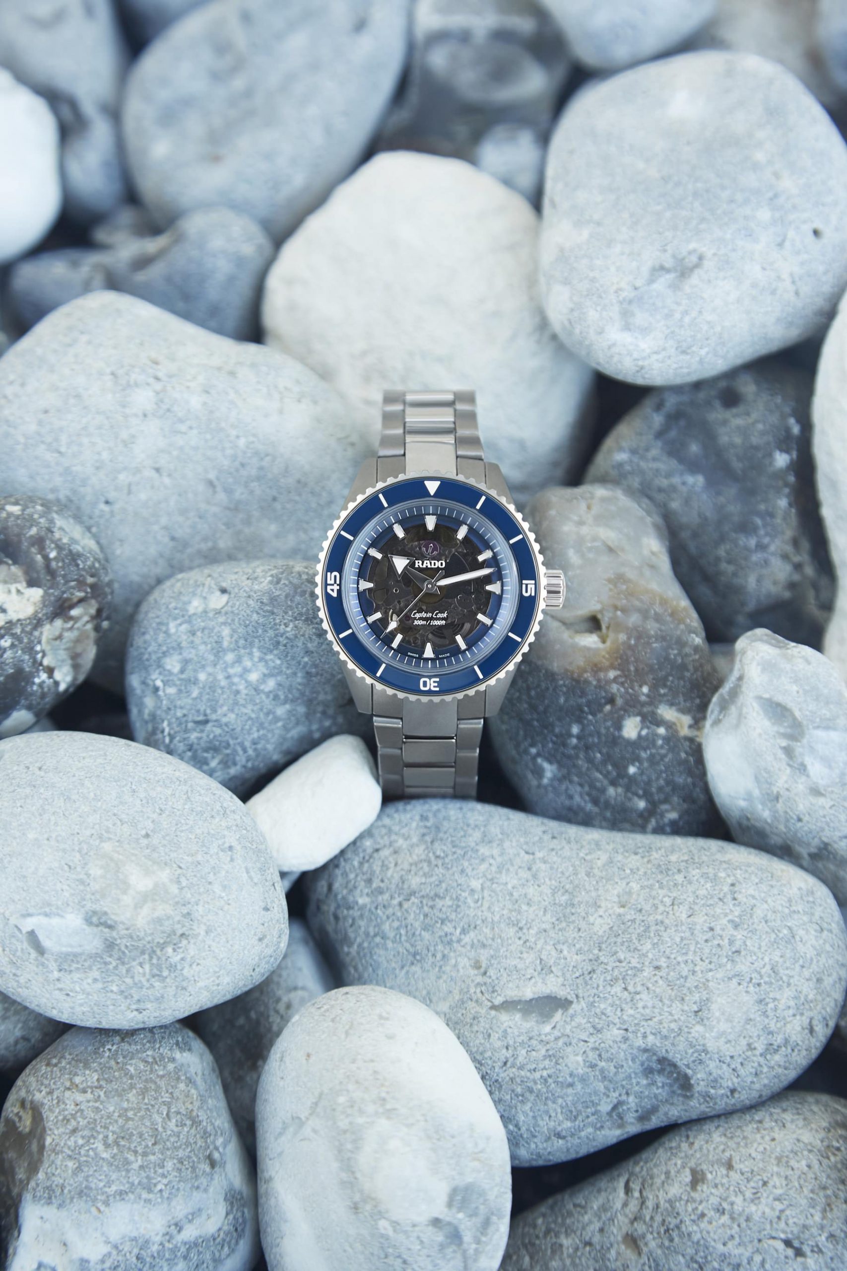 Rado Captain Cook High-Tech Ceramic - View 3