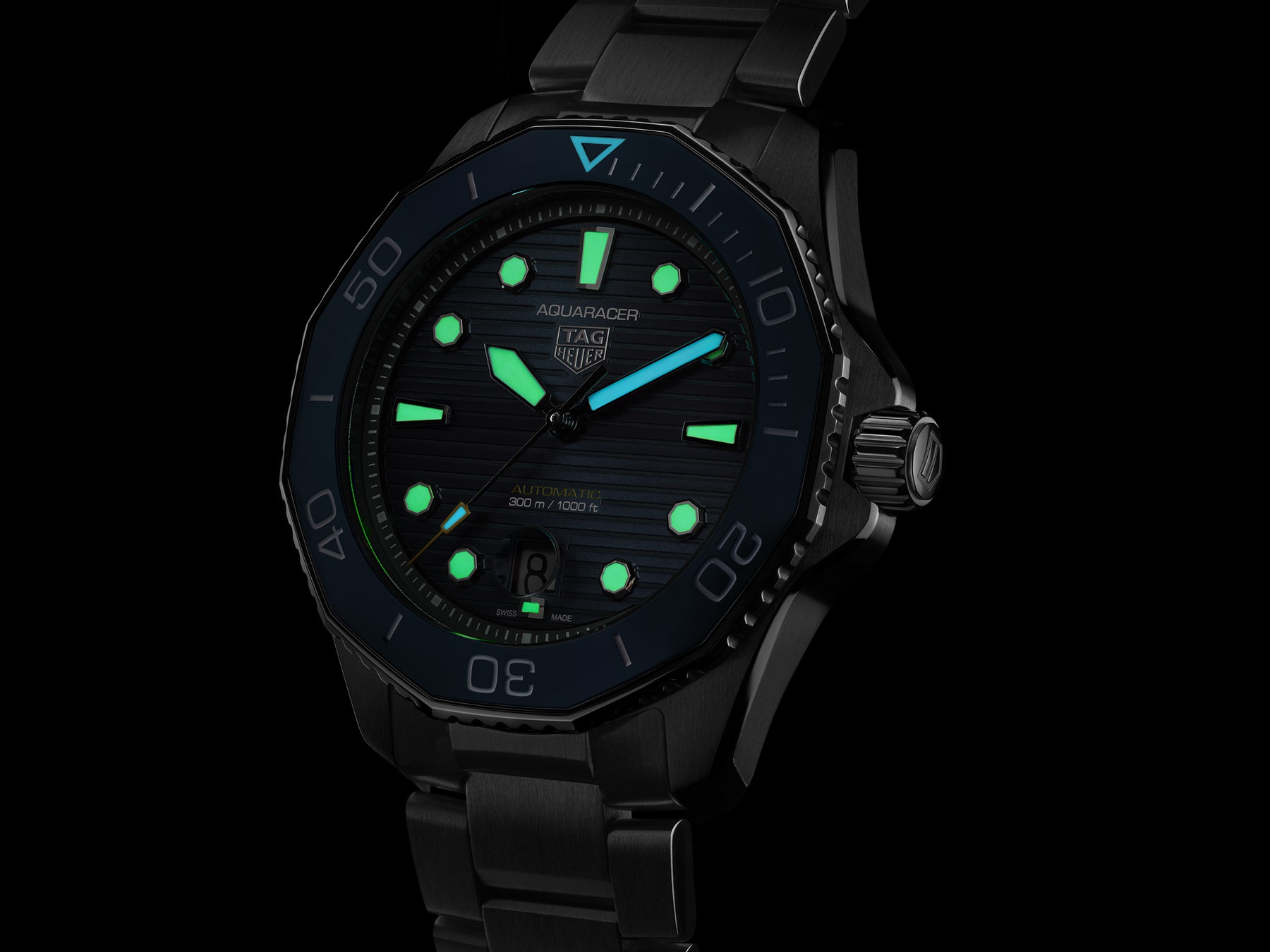 TAG Heuer Aquaracer Professional 300 - View 2