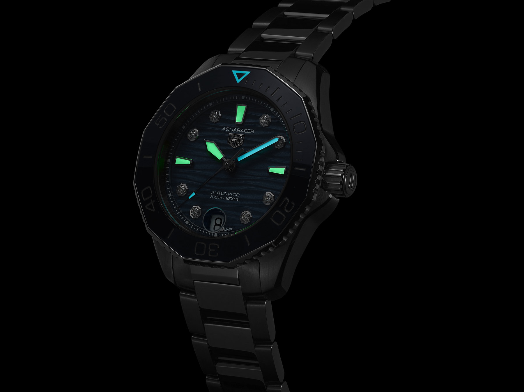 TAG Heuer Aquaracer Professional 300 - View 2