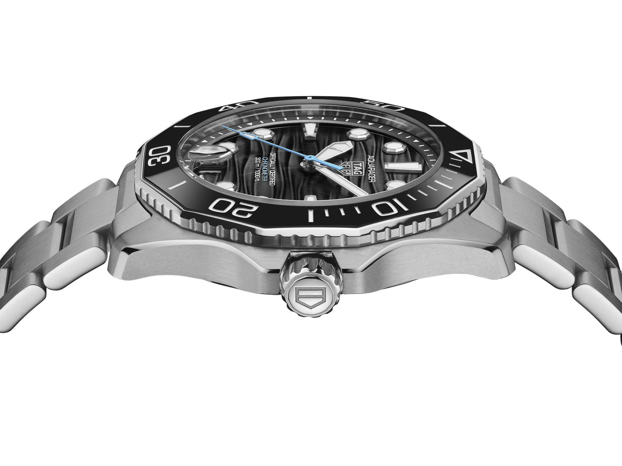 TAG Heuer Aquaracer Professional 300 Date - View 3